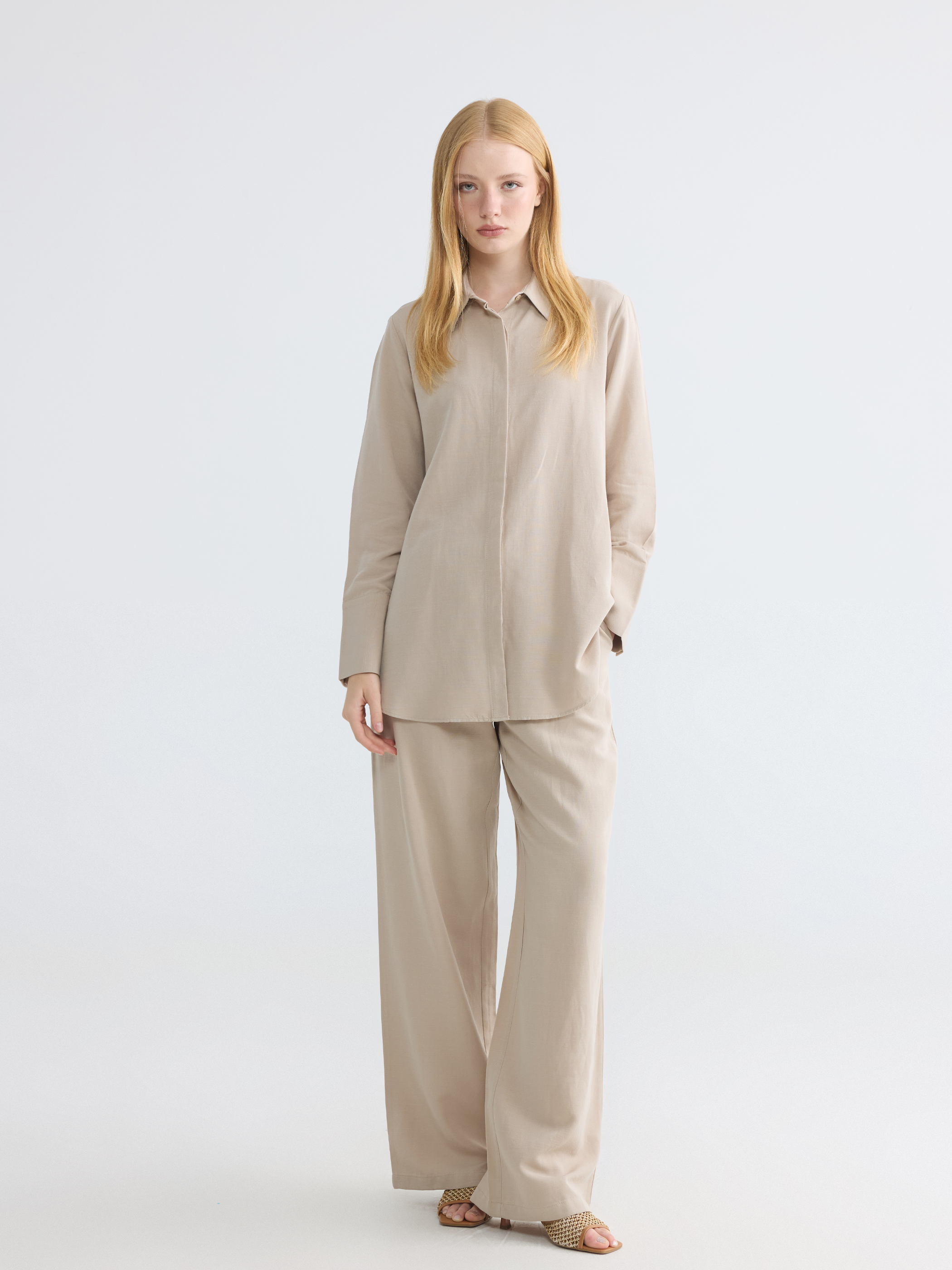 LCW Modest Oversize Keten Karışımlı Kadın Gömlek Tunik görsel 2