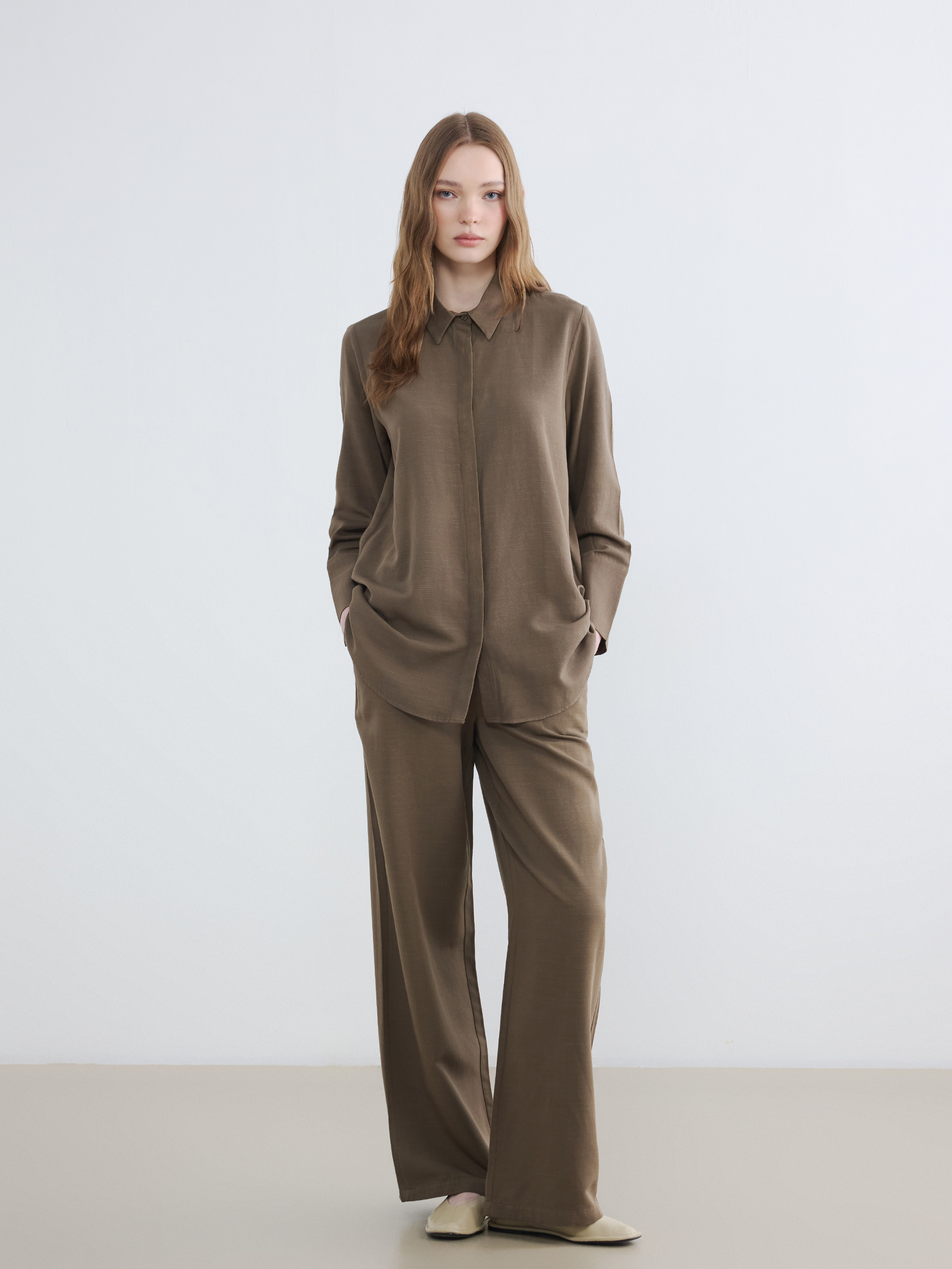 LCW Modest Oversize Keten Karışımlı Kadın Gömlek Tunik görsel 2