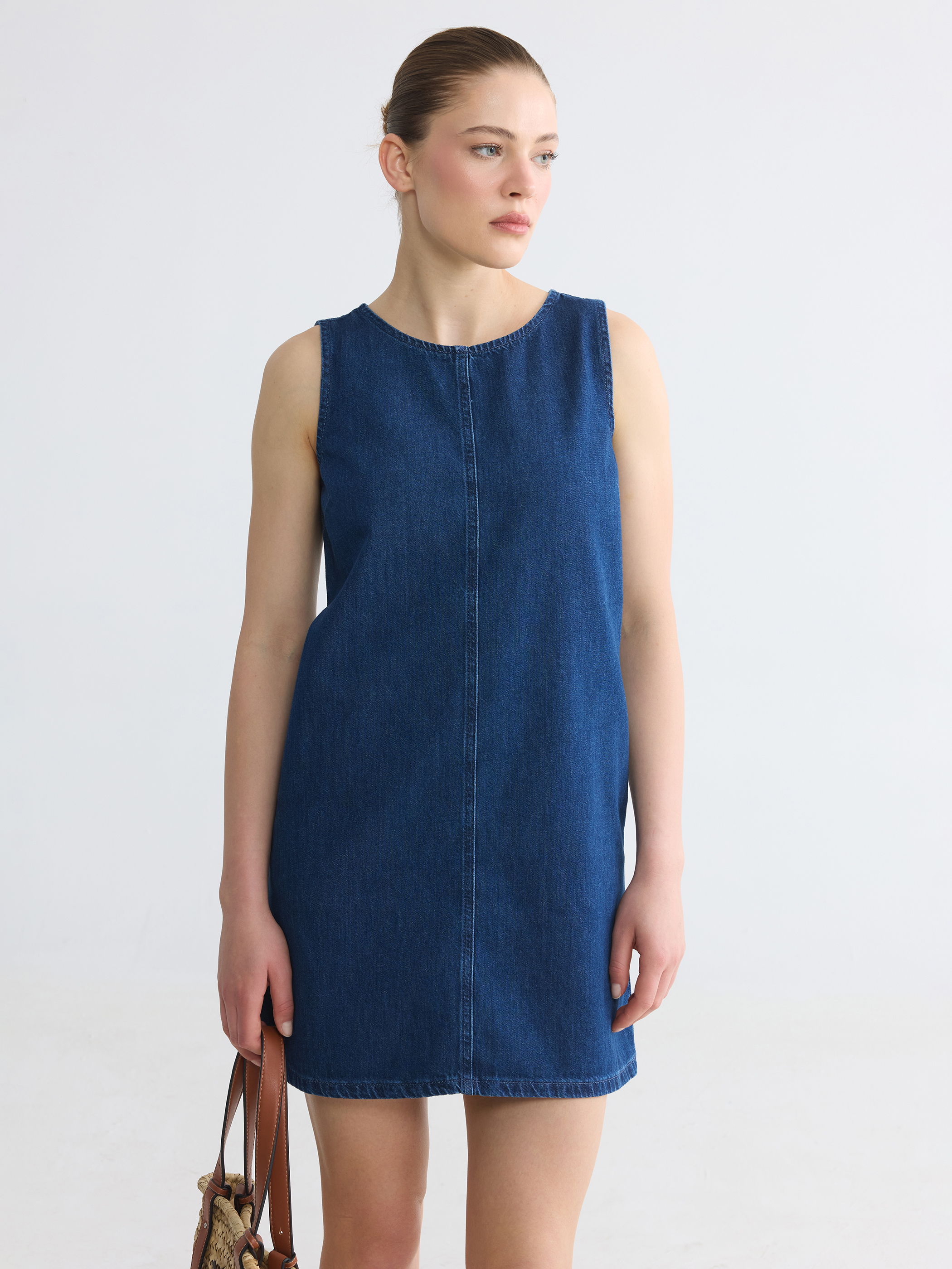 LCW Comfort Bisiklet Yaka Mini Jean Elbise