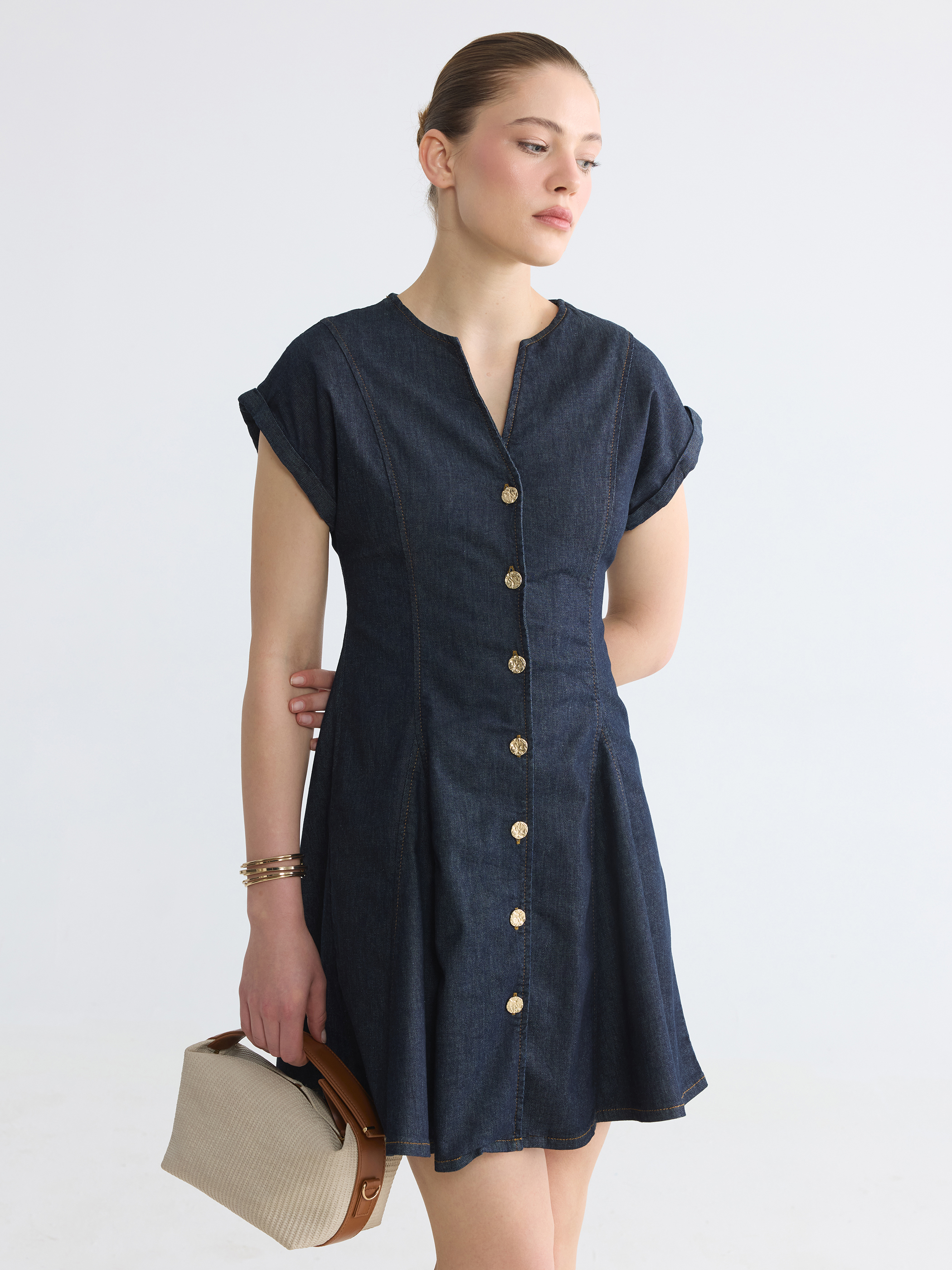 LCW Comfort Kaçık Yaka Mini Jean Elbise