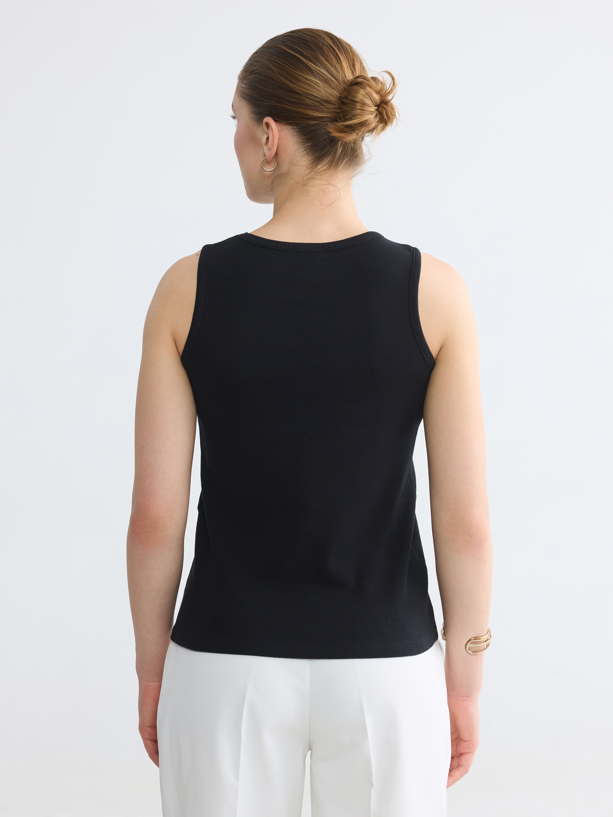 LCW Comfort Bisiklet Yaka Kadın Atlet görsel 4
