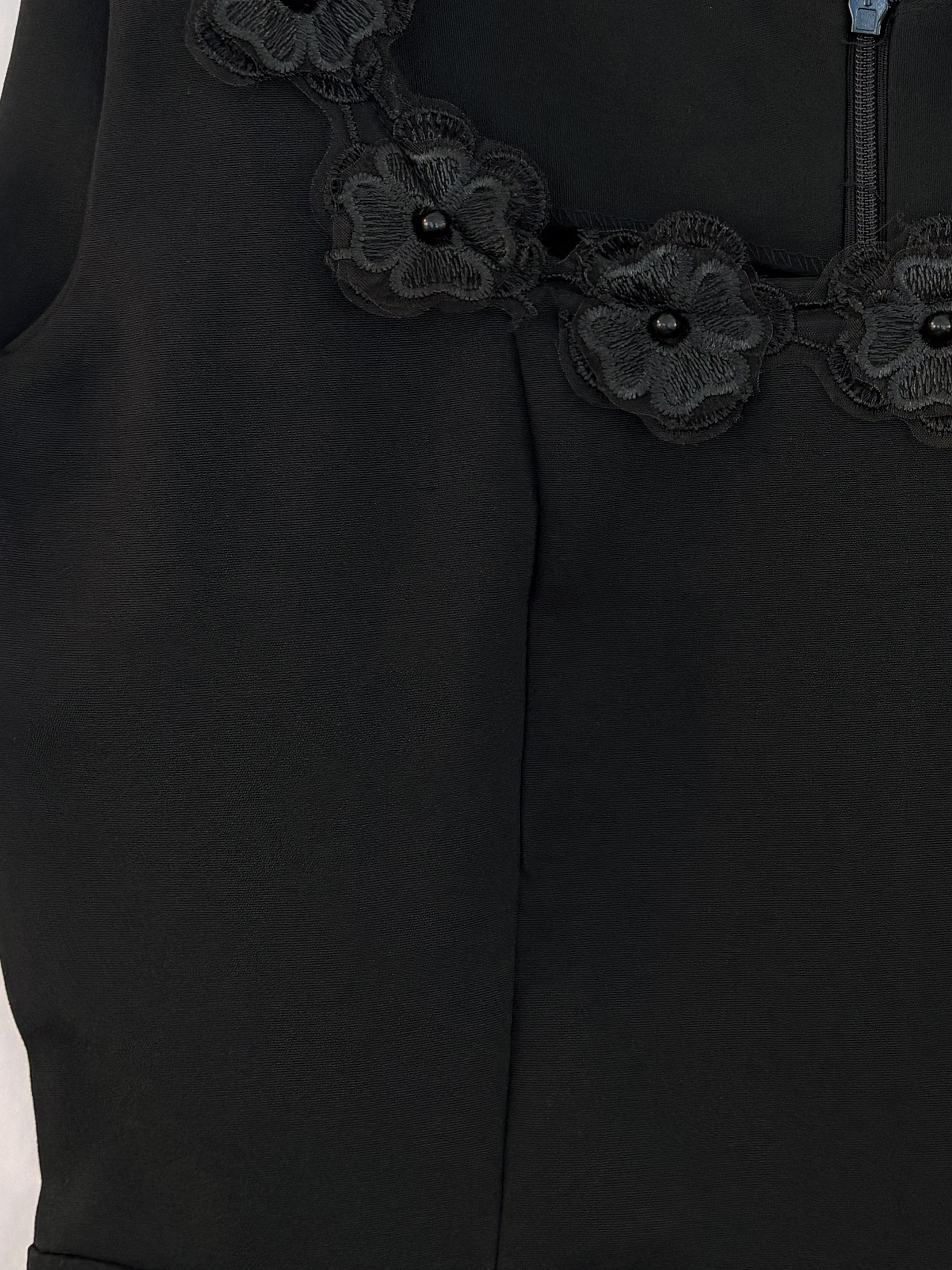 LCW Comfort Çiçek Aplikeli Belden Oturtmalı Mini Elbise görsel 3