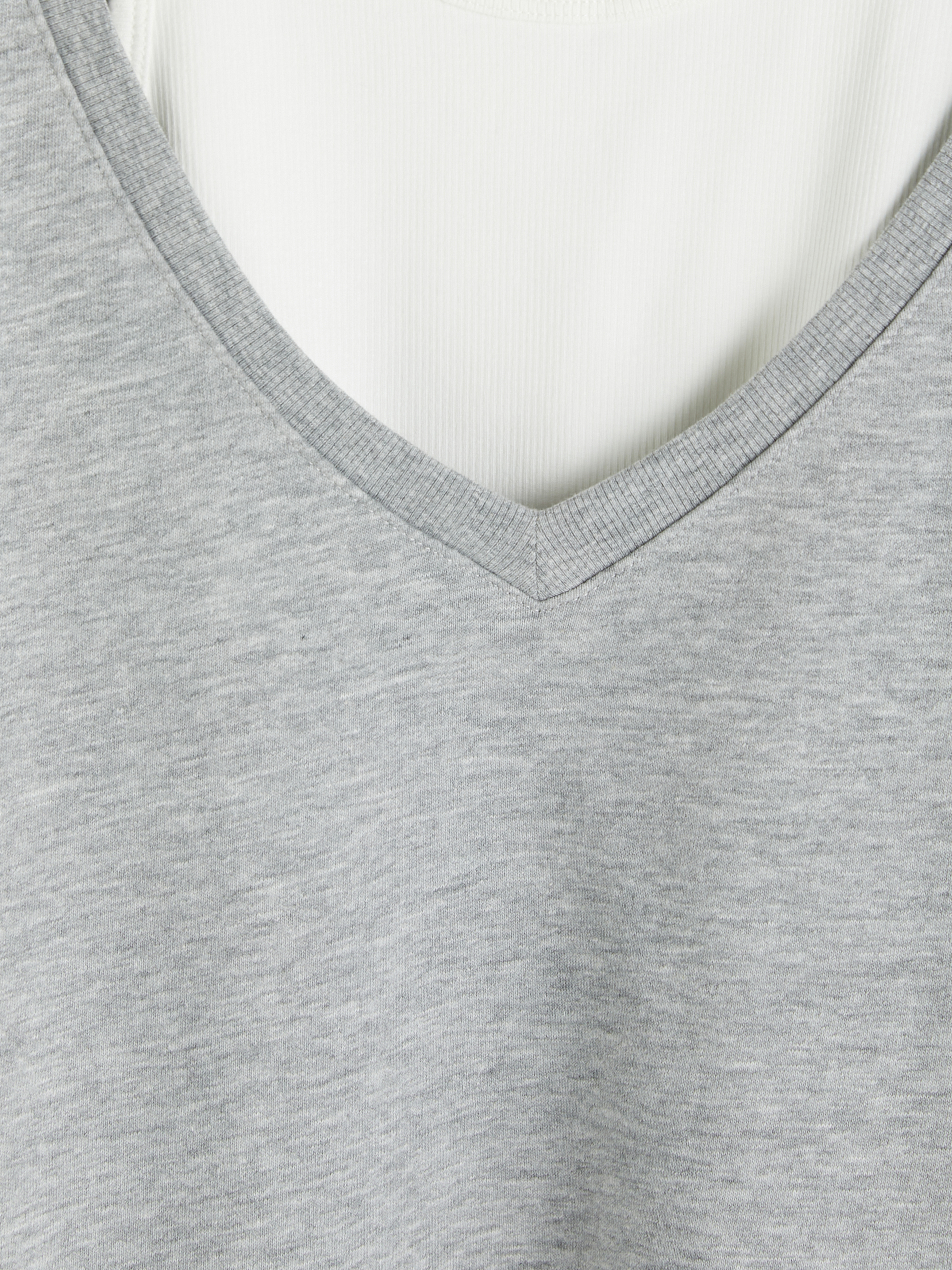 LCW Vision V Yaka Kadın Sweatshirt görsel 6