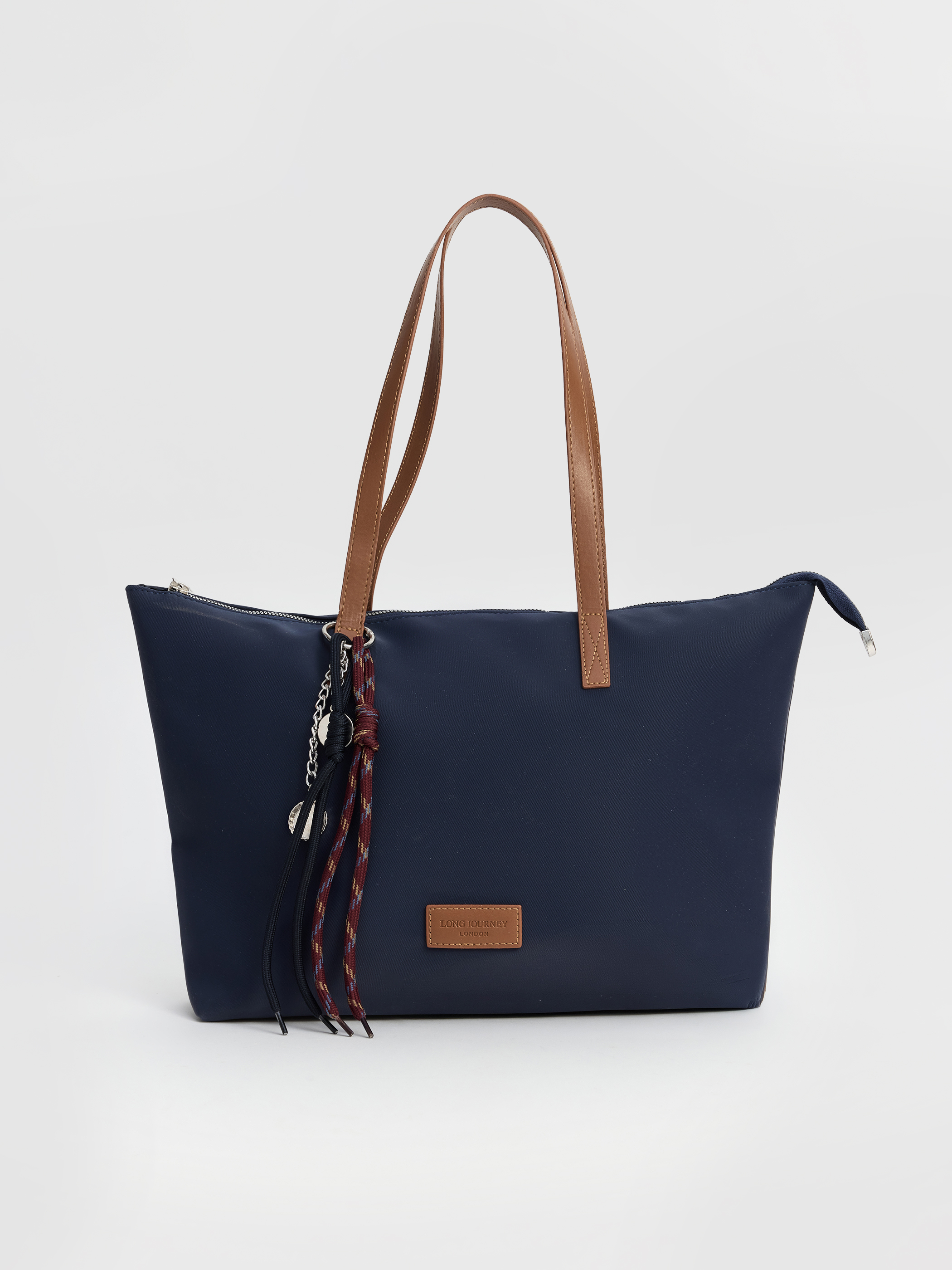 LCW ACCESSORIES Charmlı Kadın Omuz Çantası görsel 3