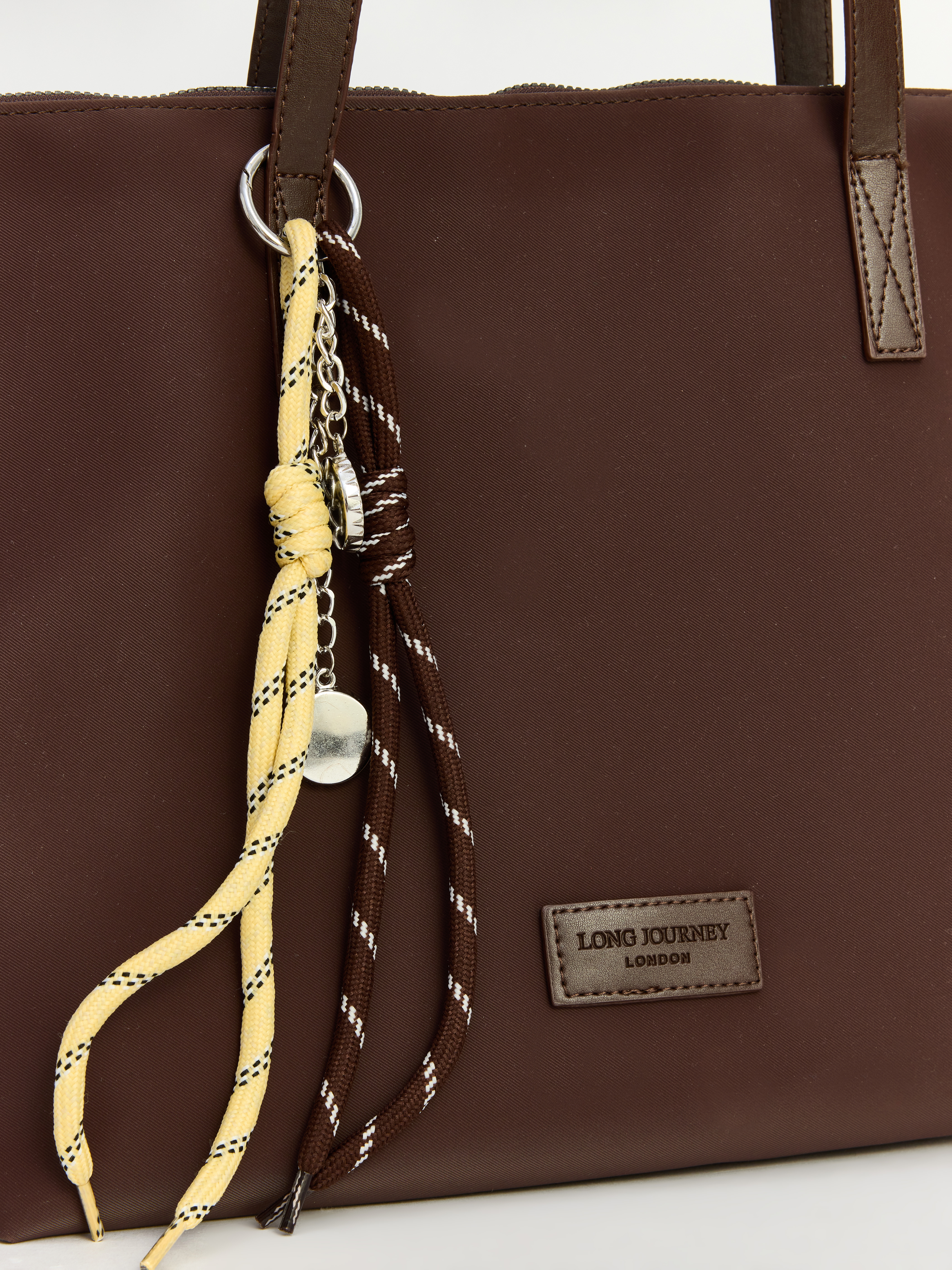 LCW ACCESSORIES Charmlı Kadın Omuz Çantası görsel 5