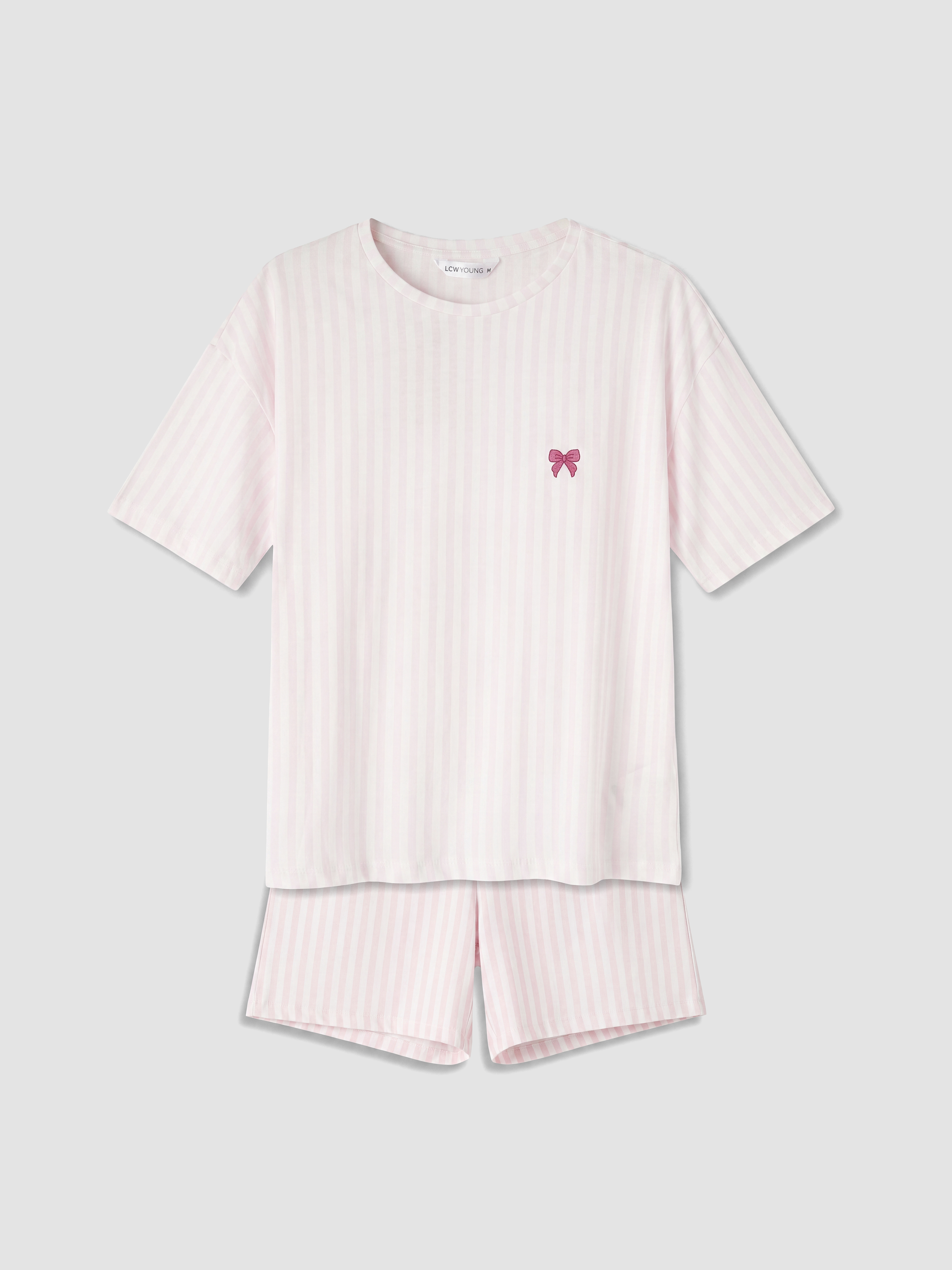 LCW Young Keseli Nakışlı Kadın Şortlu Pijama Takımı görsel 5