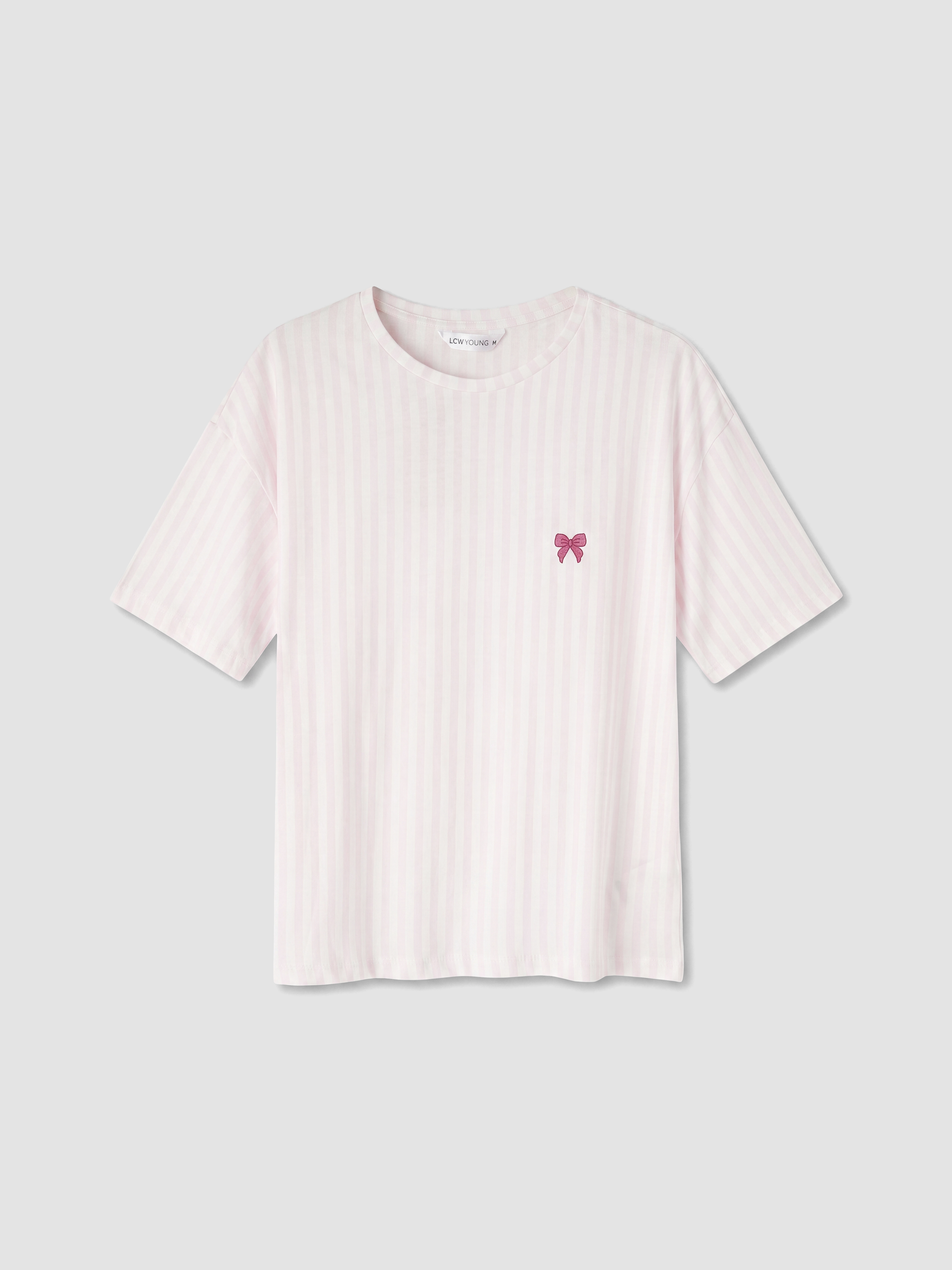 LCW Young Keseli Nakışlı Kadın Şortlu Pijama Takımı görsel 6