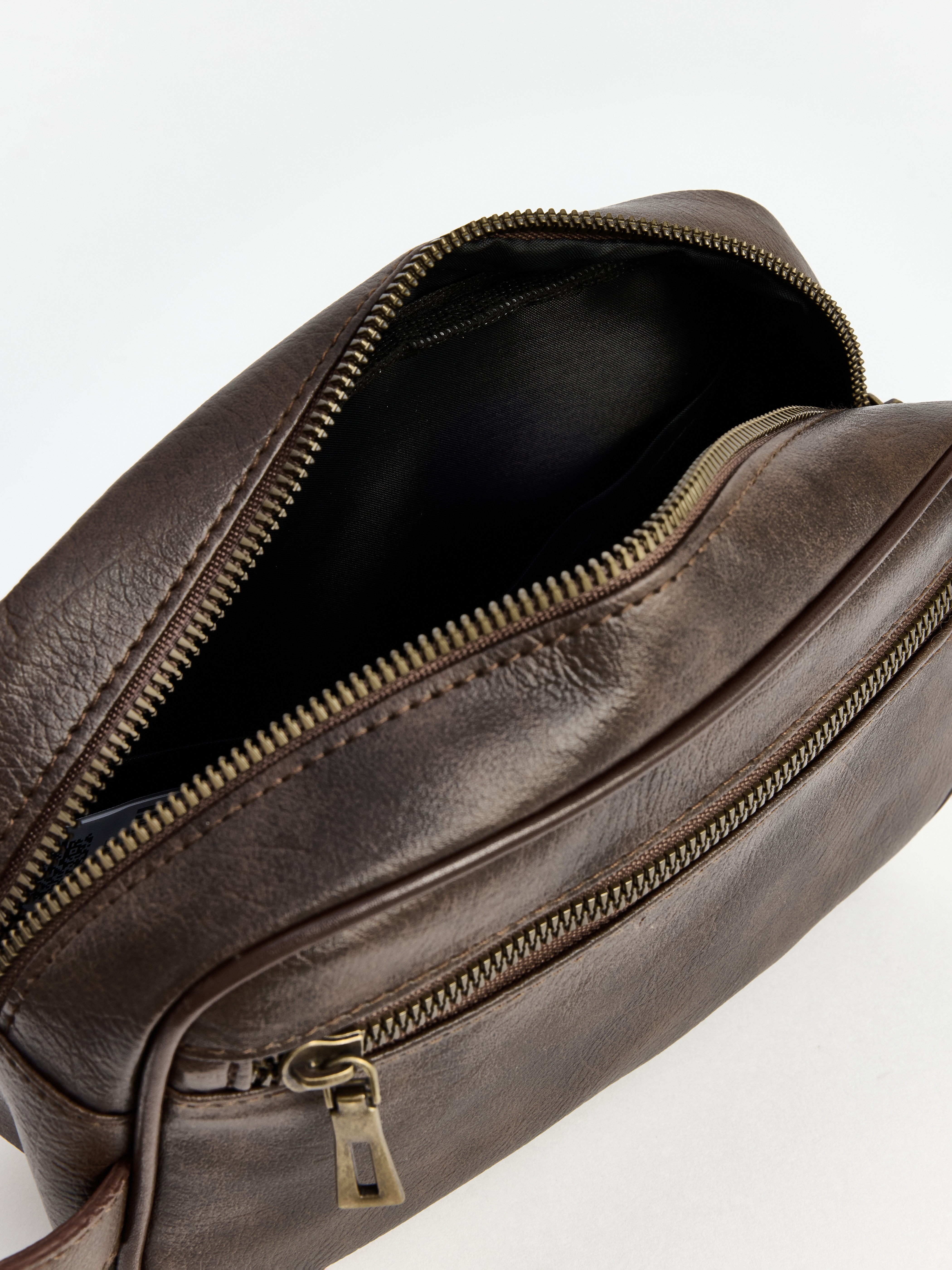 LCW ACCESSORIES Deri Görünümlü Erkek El Çantası görsel 5