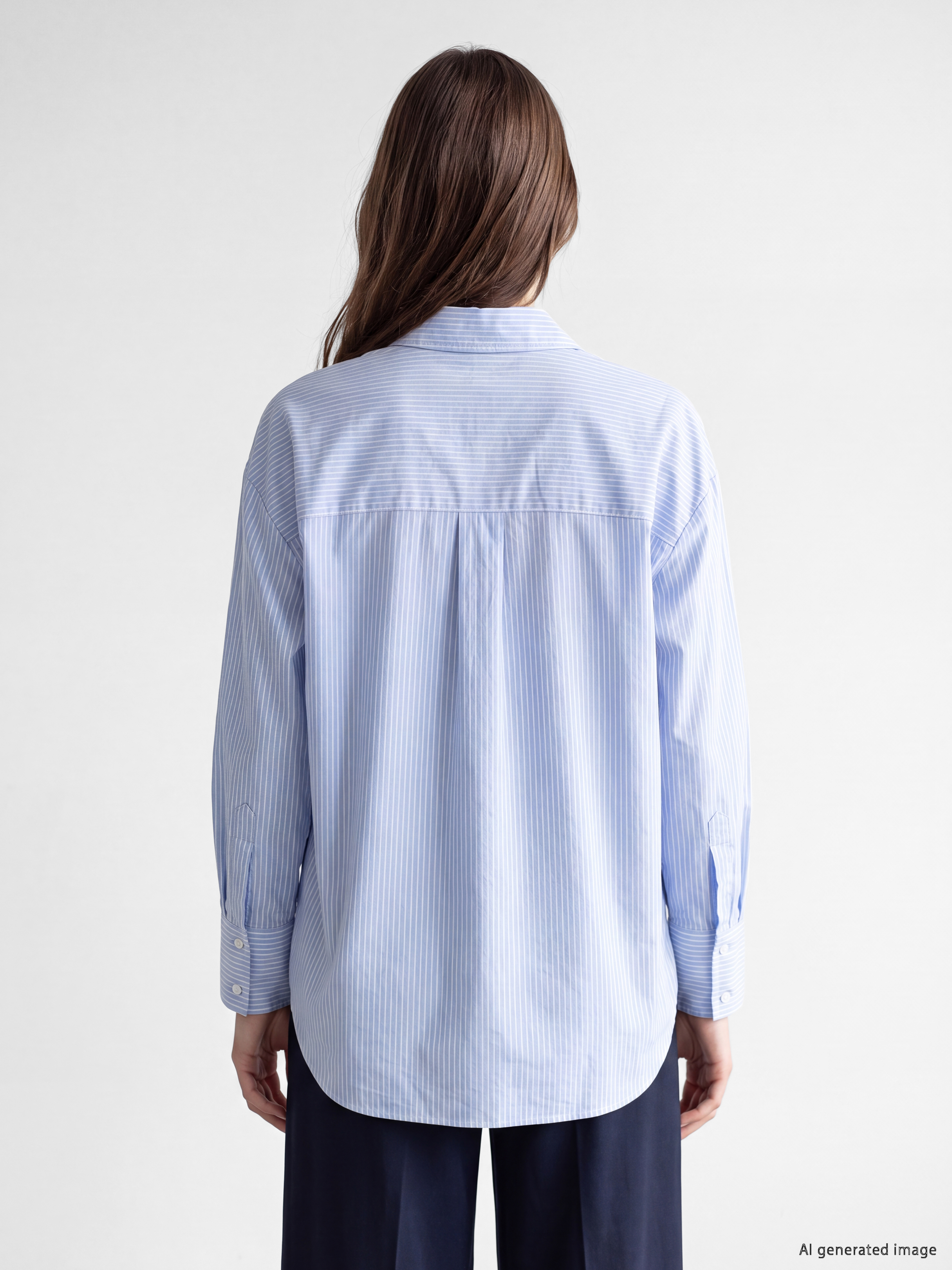 LCW Modest Çizgili Oxford Kadın Gömlek görsel 4