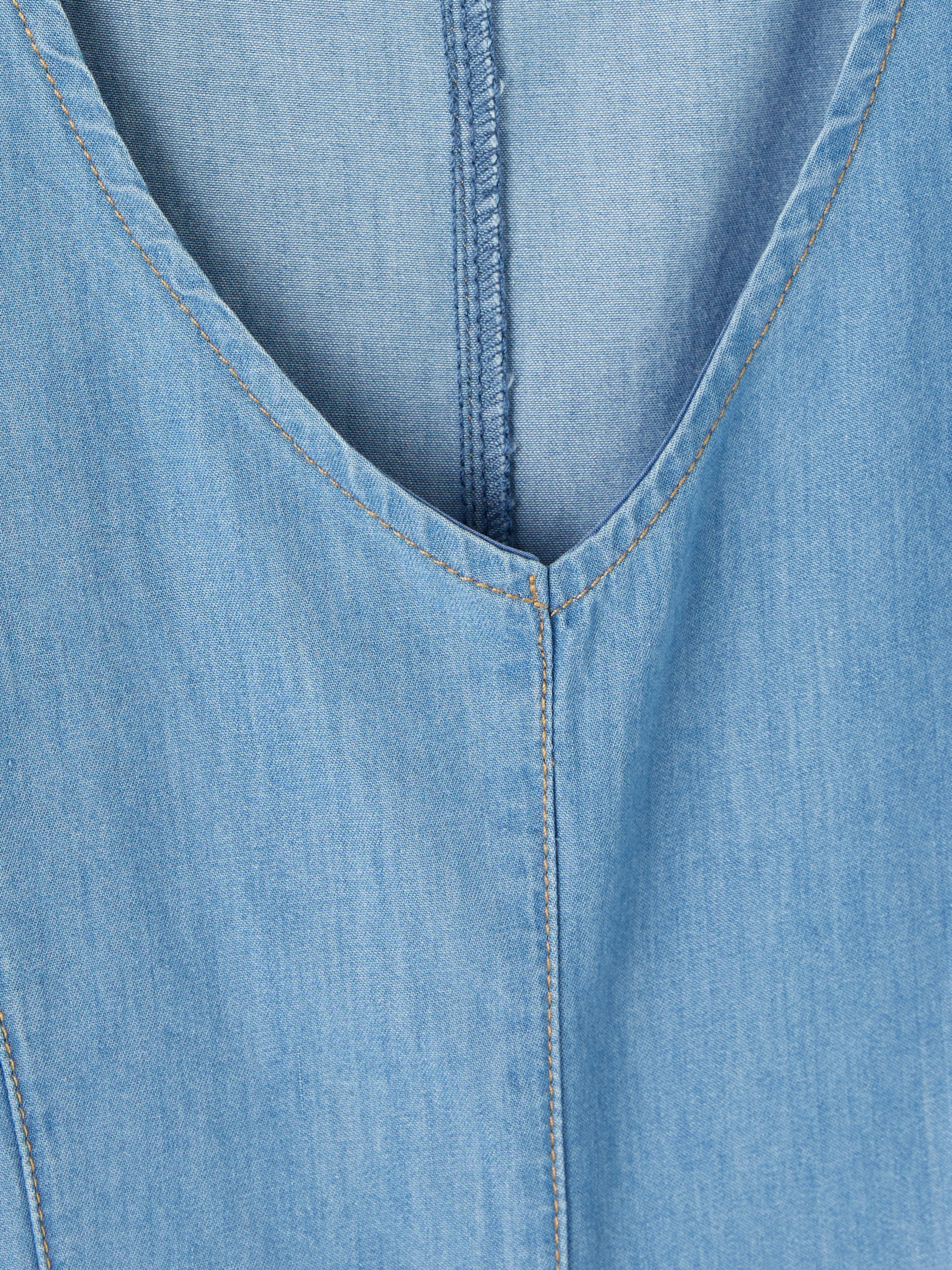 LCW Comfort V Yaka Beli Fularlı Jean Elbise görsel 5