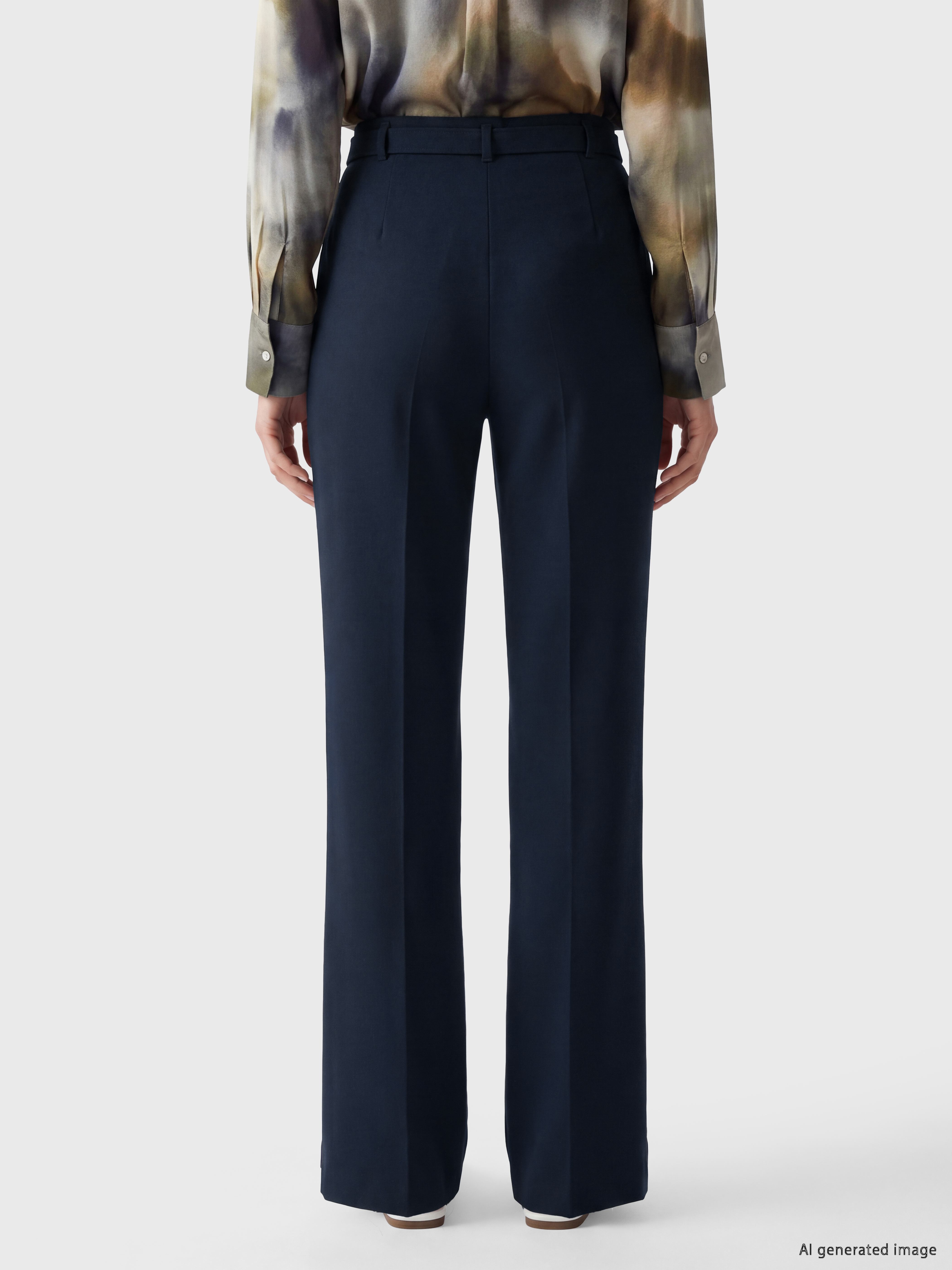 LCWAIKIKI Classic Dar Fit İspanyol Paça Kadın Pantolon görsel 4