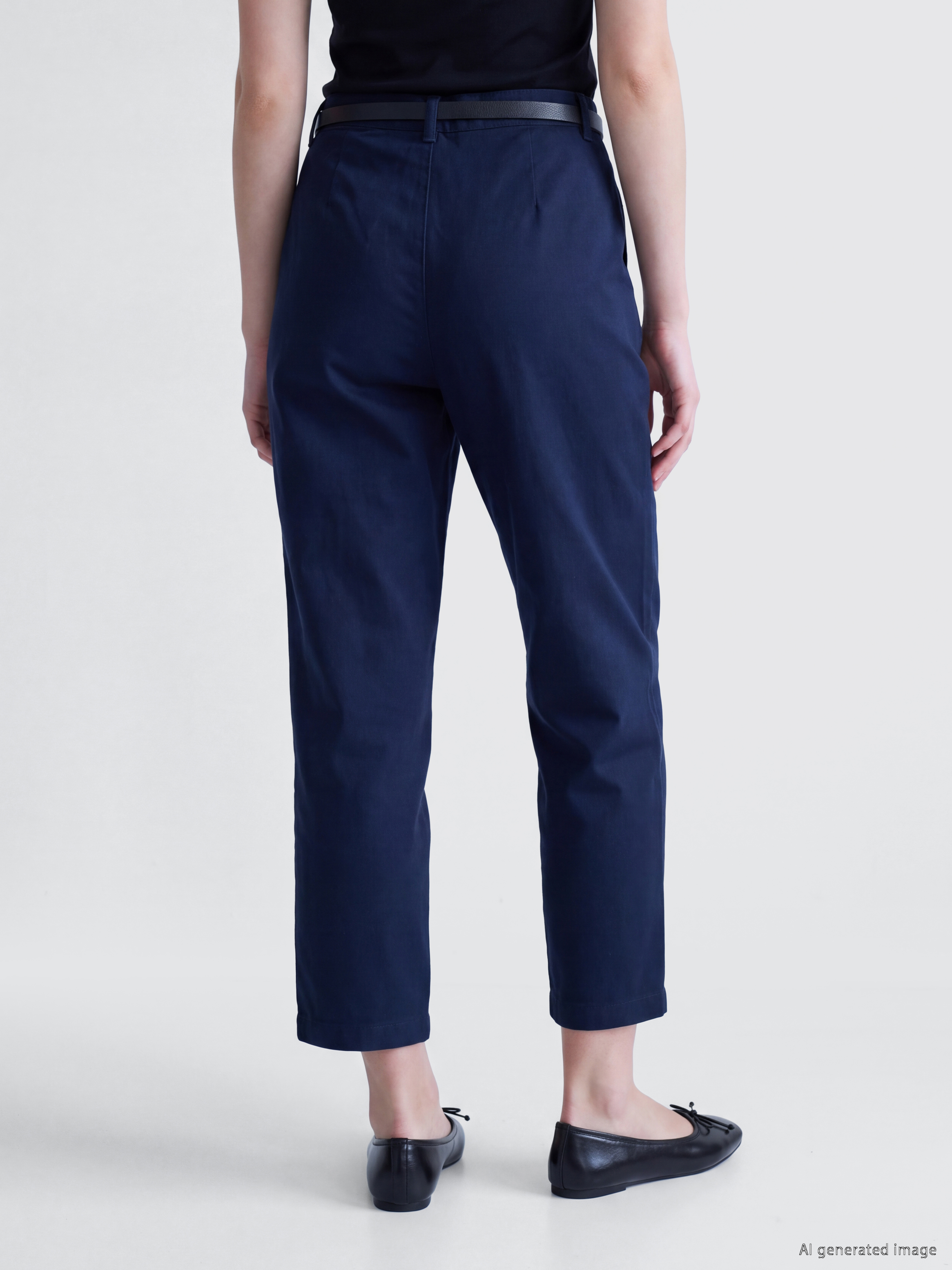 LCW Jeans Kemerli Carrot Fit Kadın Jean Pantolon görsel 4