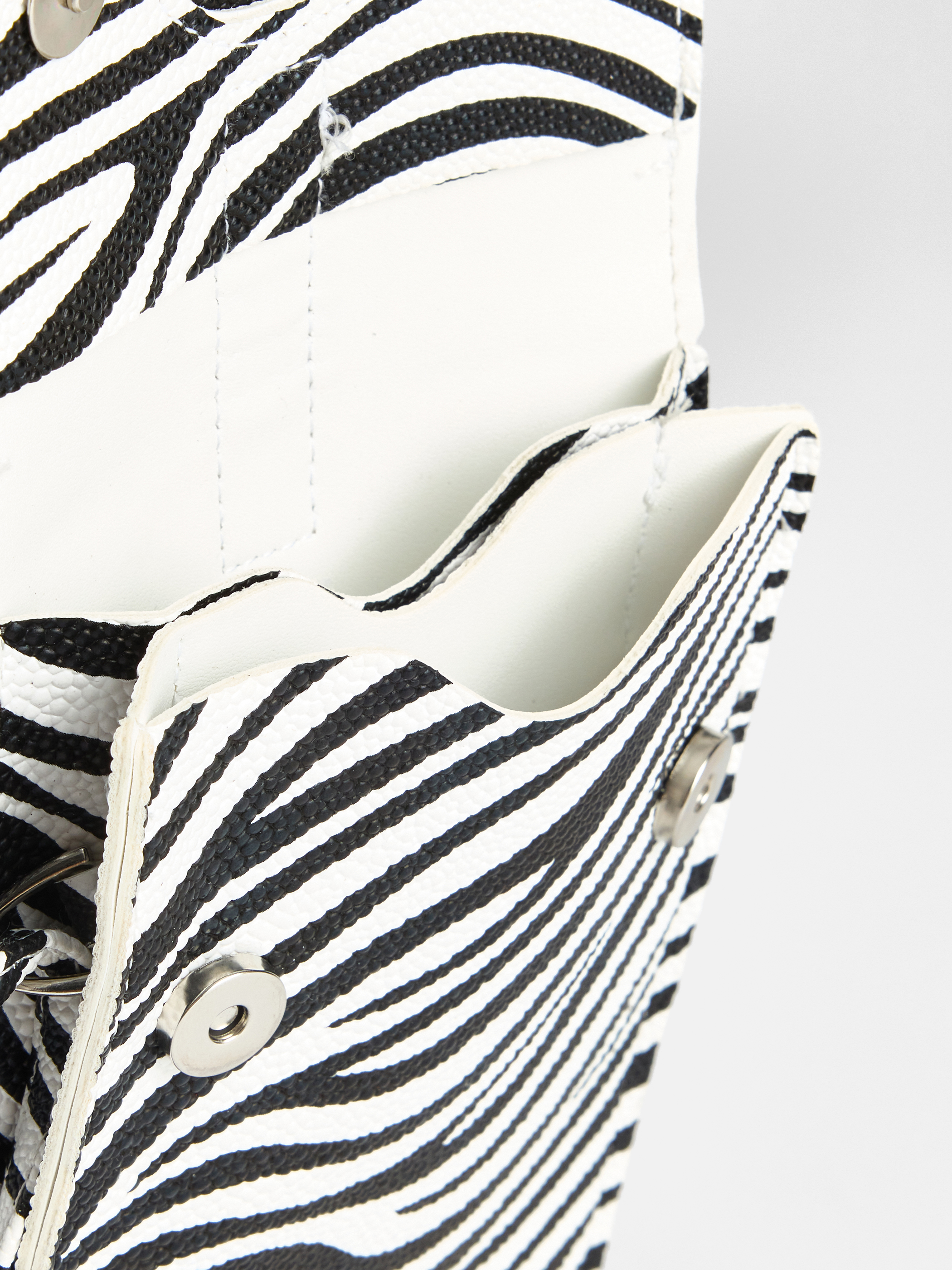 LCW ACCESSORIES Zebra Desenli Kadın Omuz Çantası görsel 4