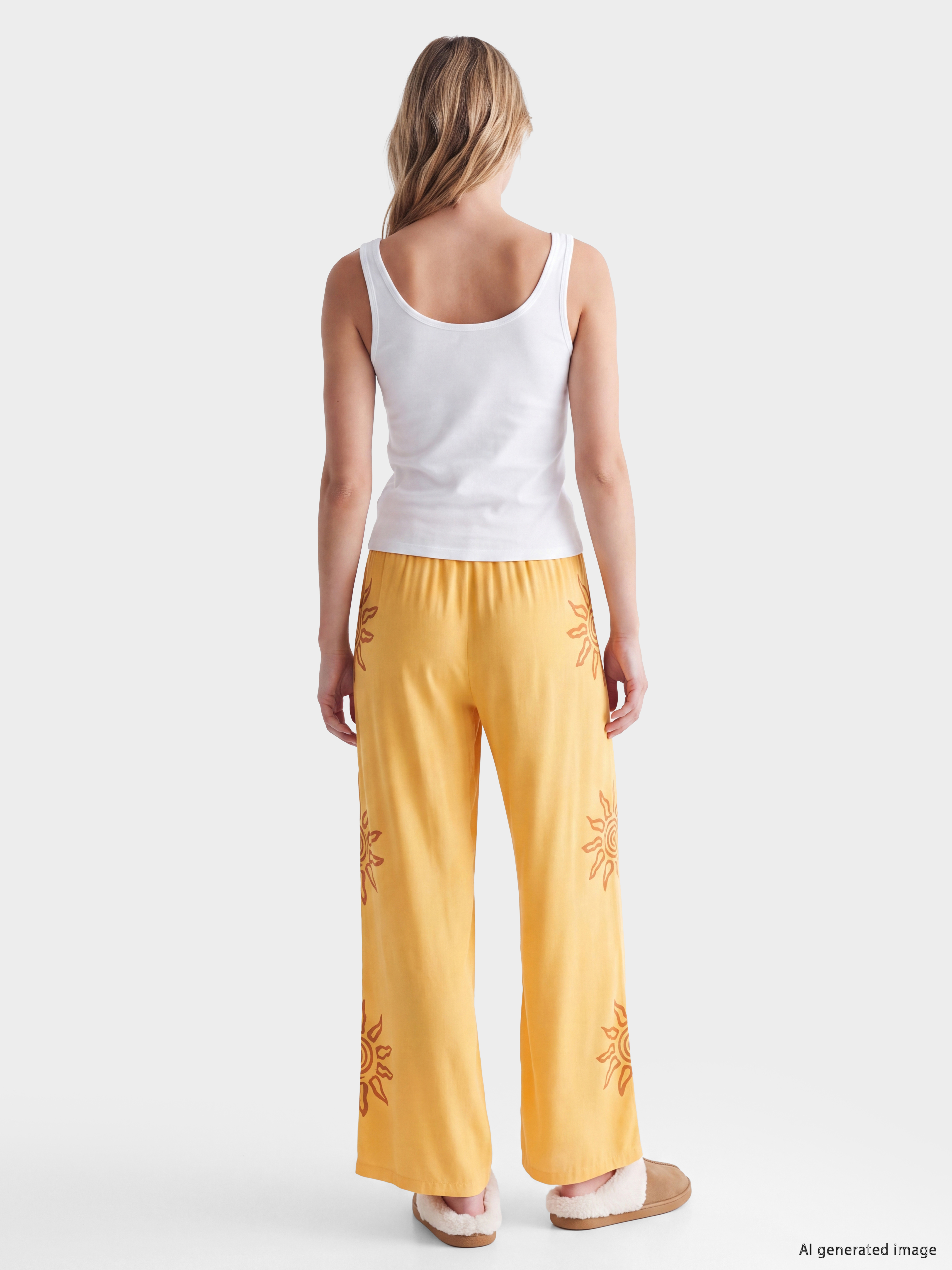LCW DREAM U Yaka Güneş Baskılı Kadın Pijama Takımı görsel 4