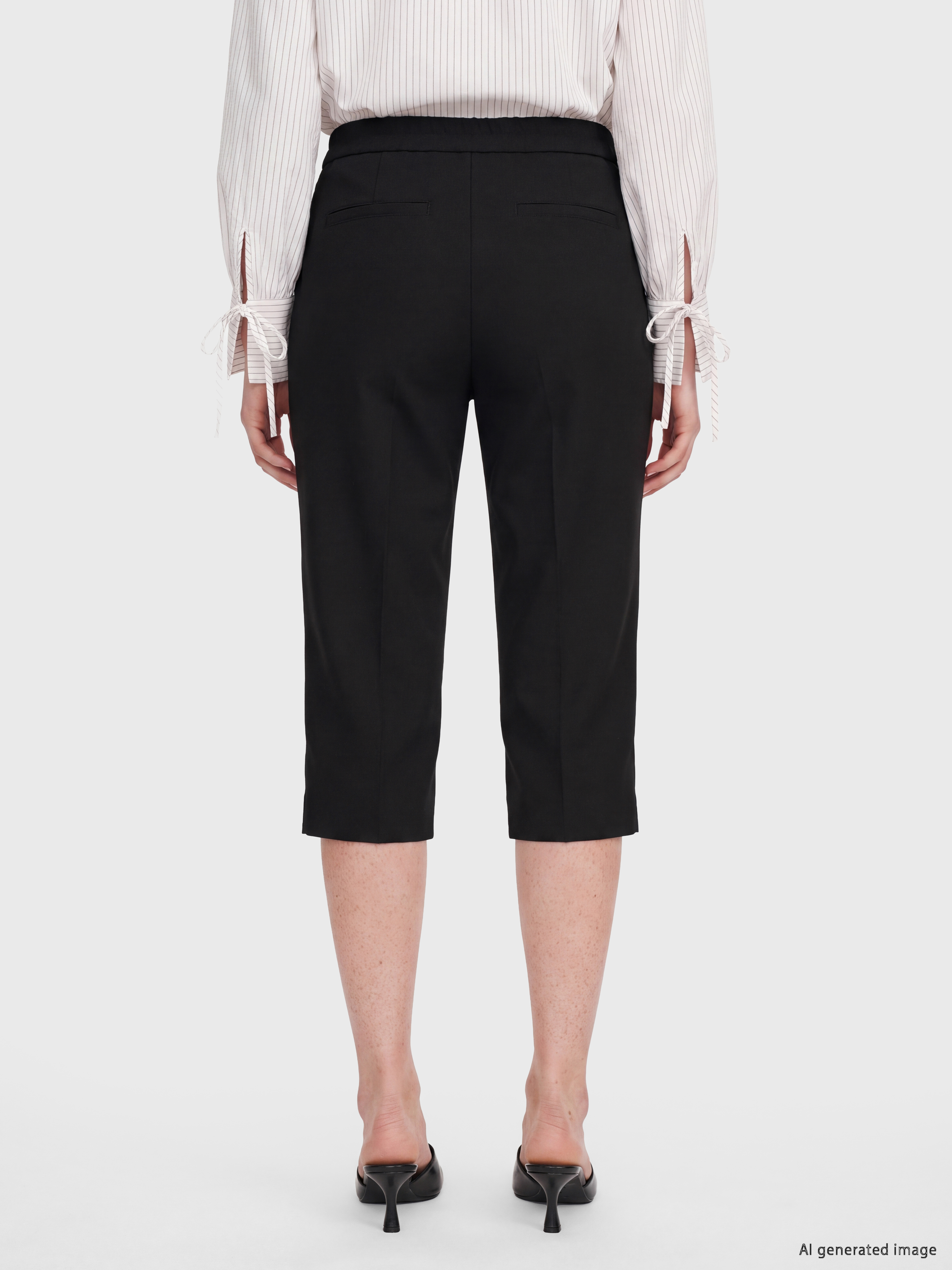 LCW Comfort Beli Lastikli Kadın Kapri görsel 4