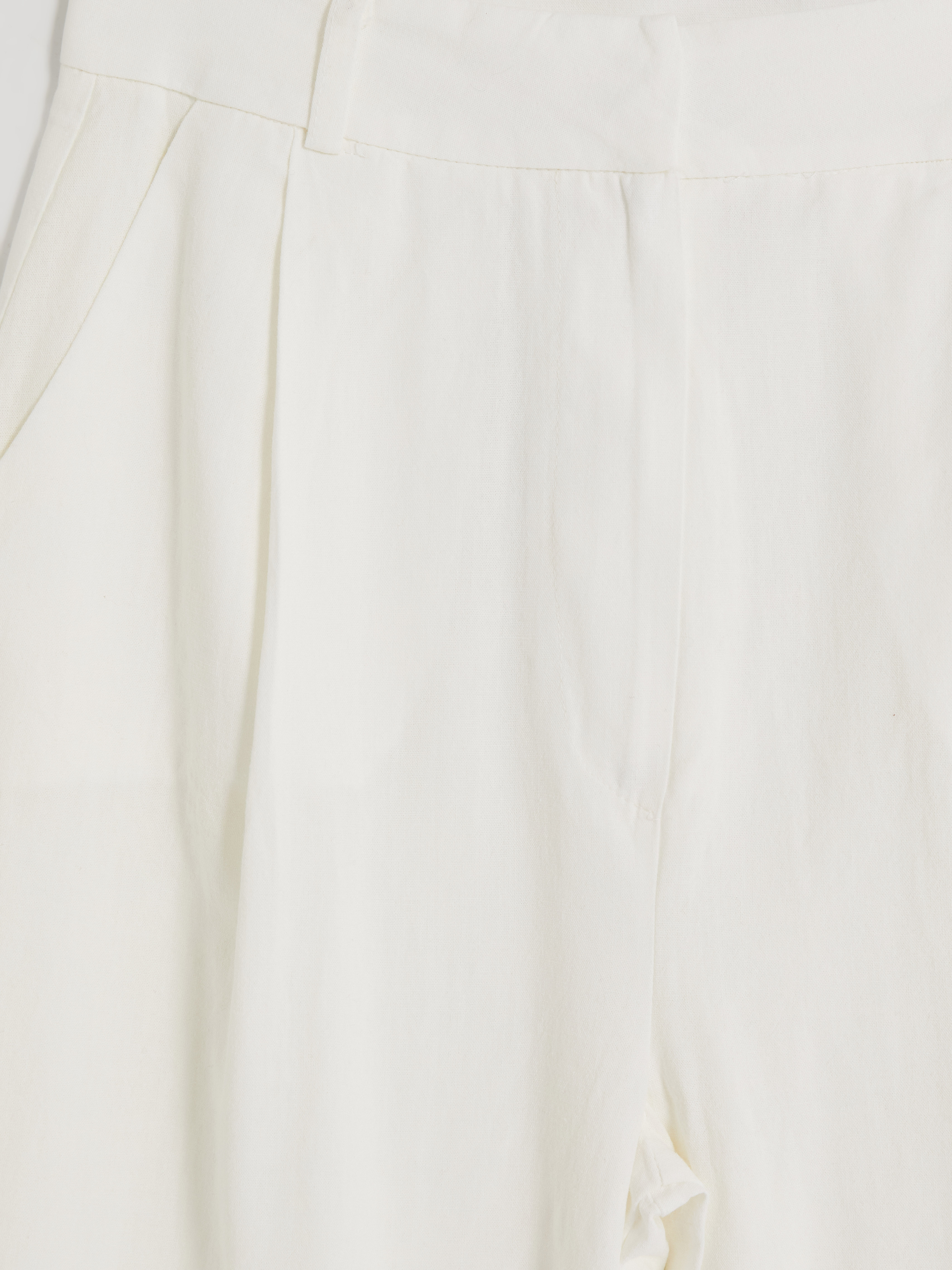 LCW Comfort Geniş Paça Pileli Kadın Kumaş Pantolon görsel 6
