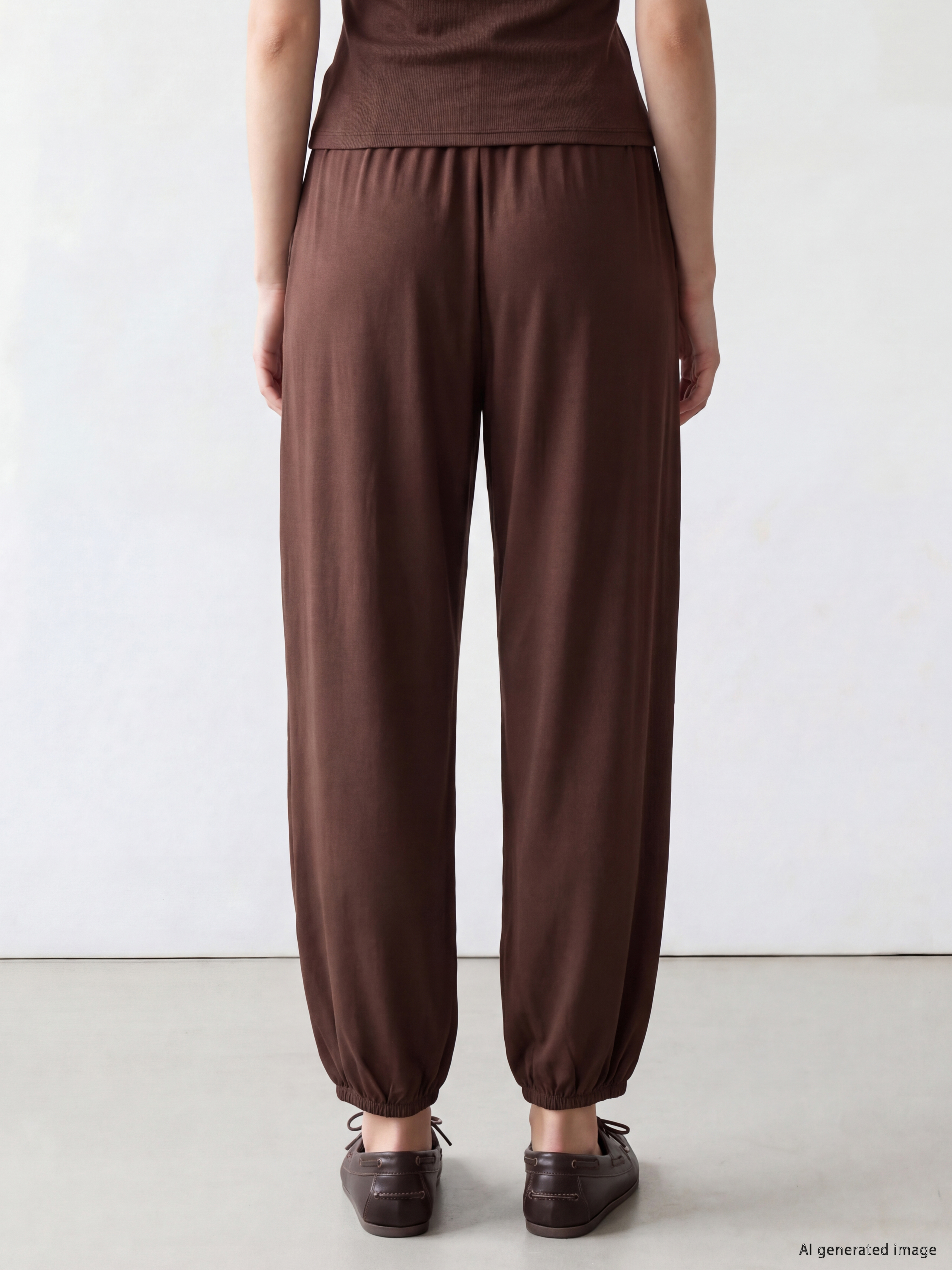LCW Comfort Beli Lastikli Kadın Jogger Eşofman Altı görsel 4