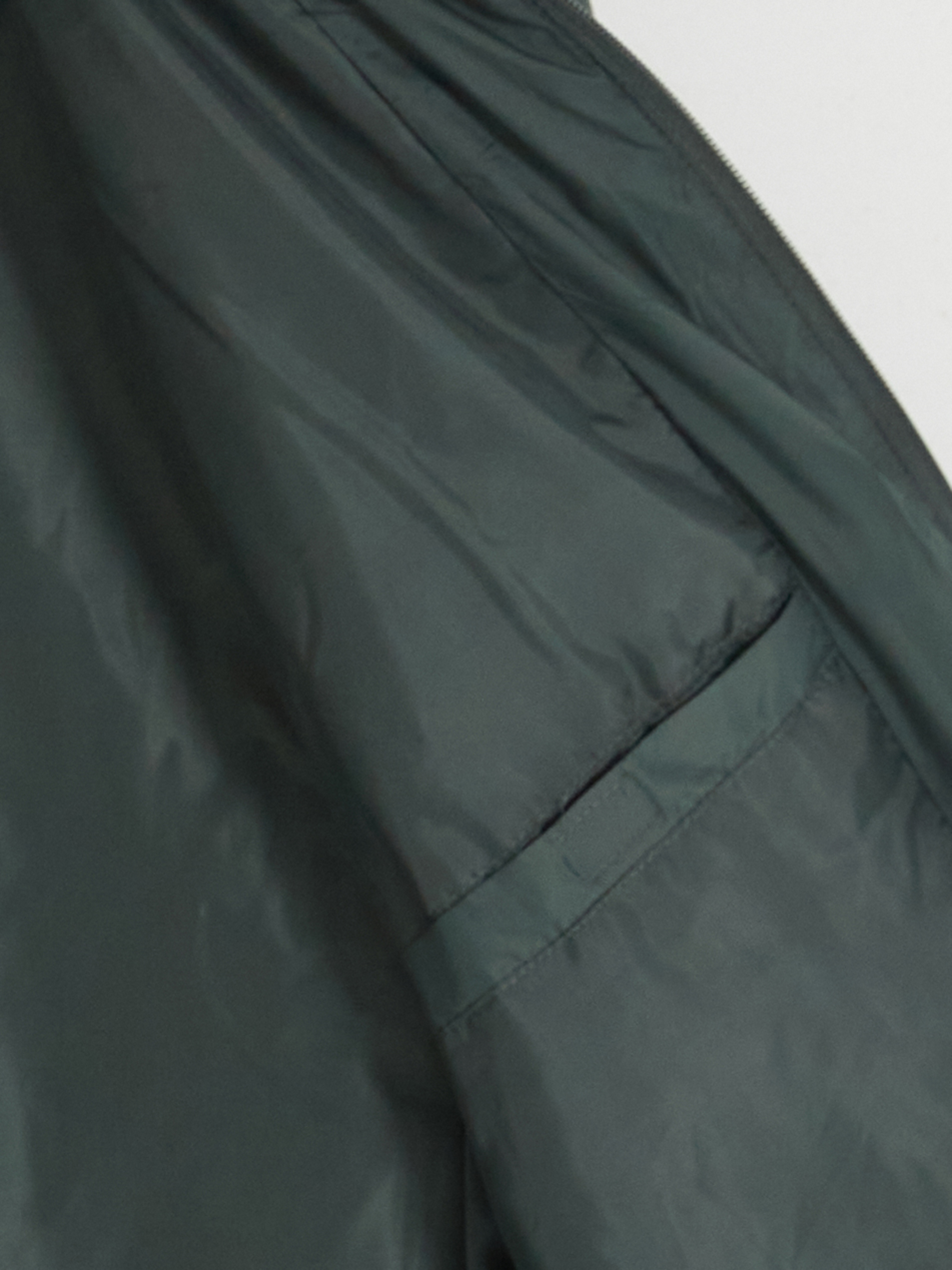 LCWAIKIKI Classic Regular Fit Kapüşonlu Erkek Şişme Mont görsel 5