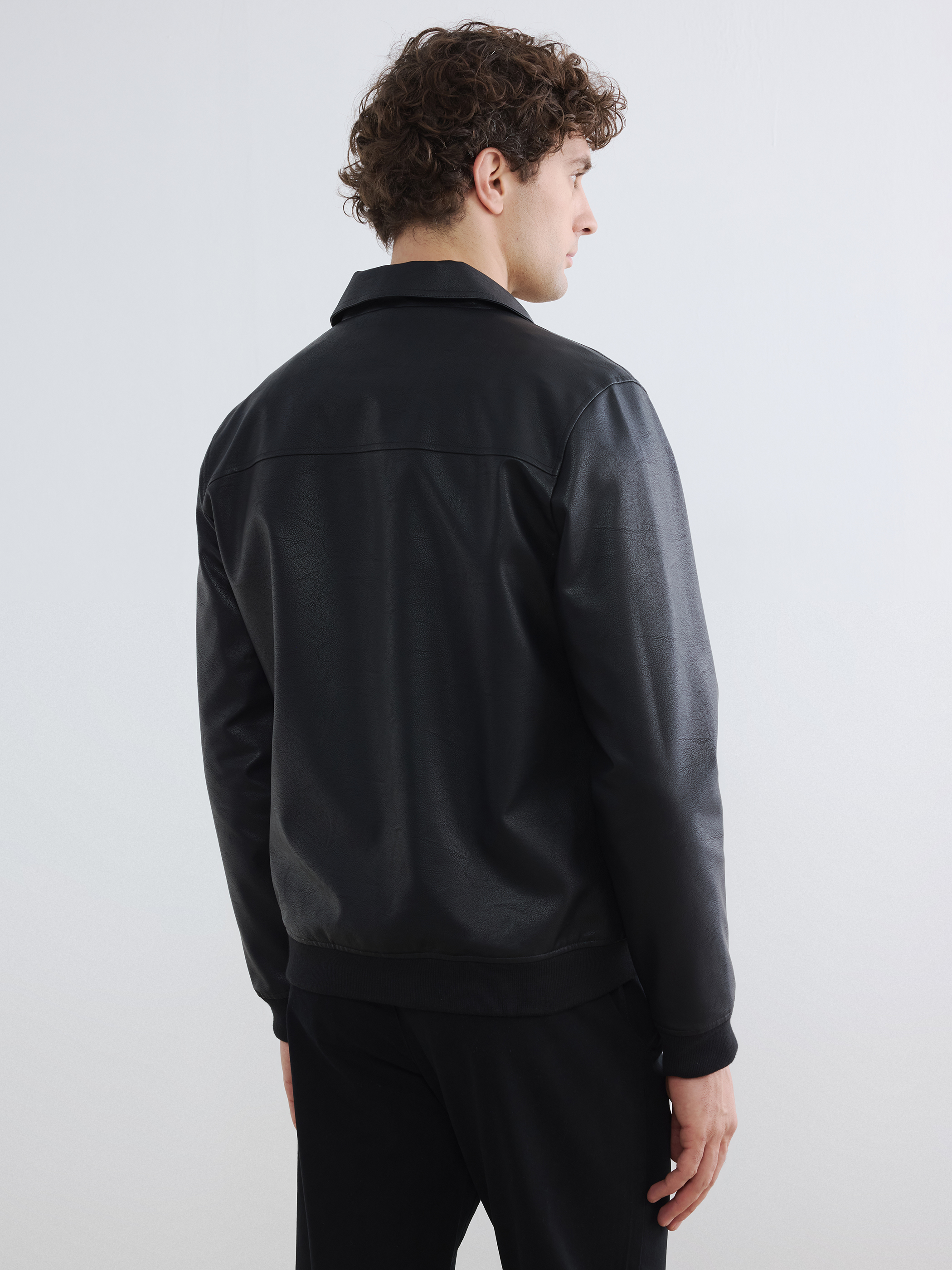 LCWAIKIKI Classic Regular Fit Erkek Deri Görünümlü Ceket görsel 4