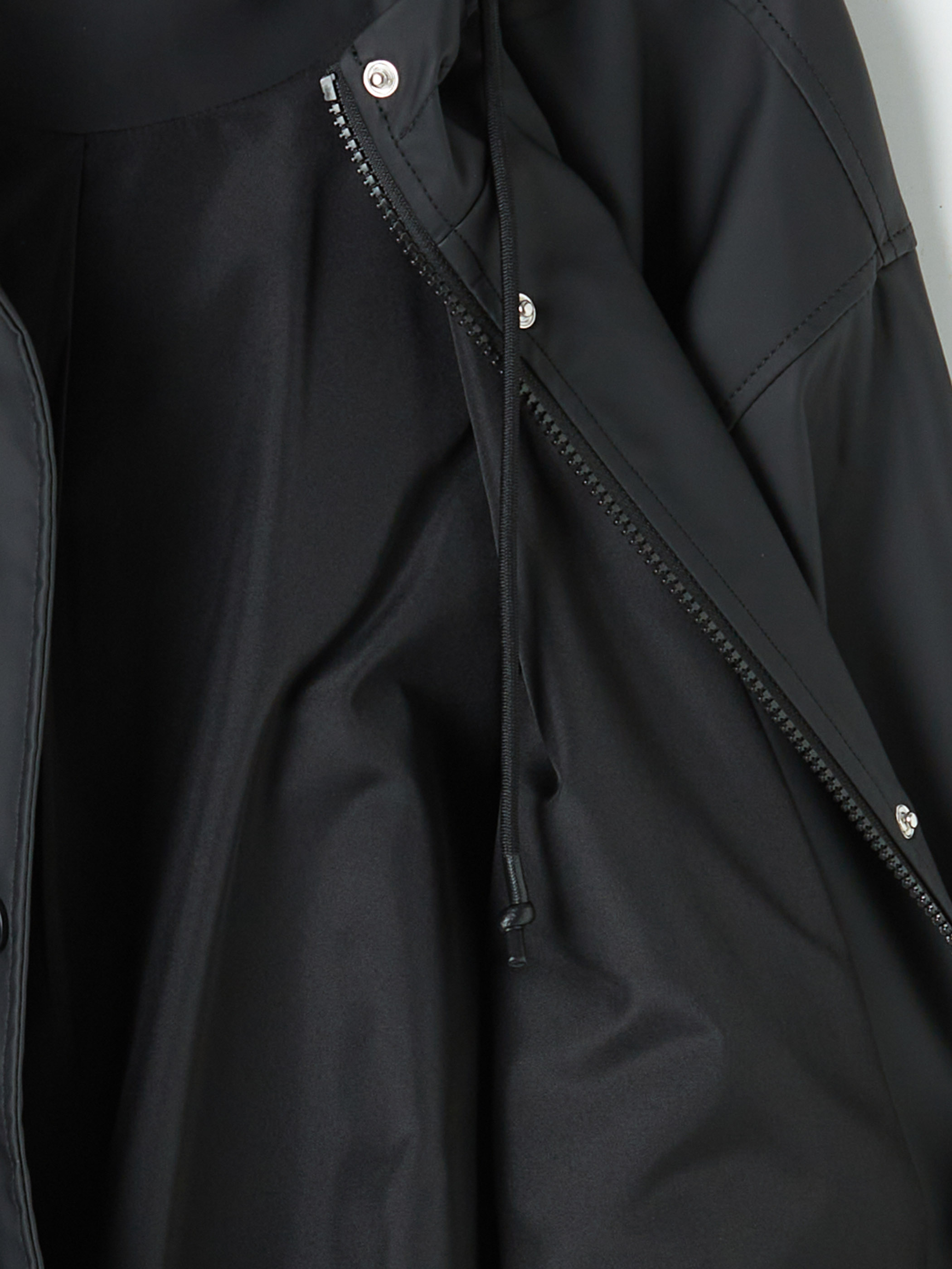 LCW Modest Kapüşonlu Kadın Yağmurluk görsel 8