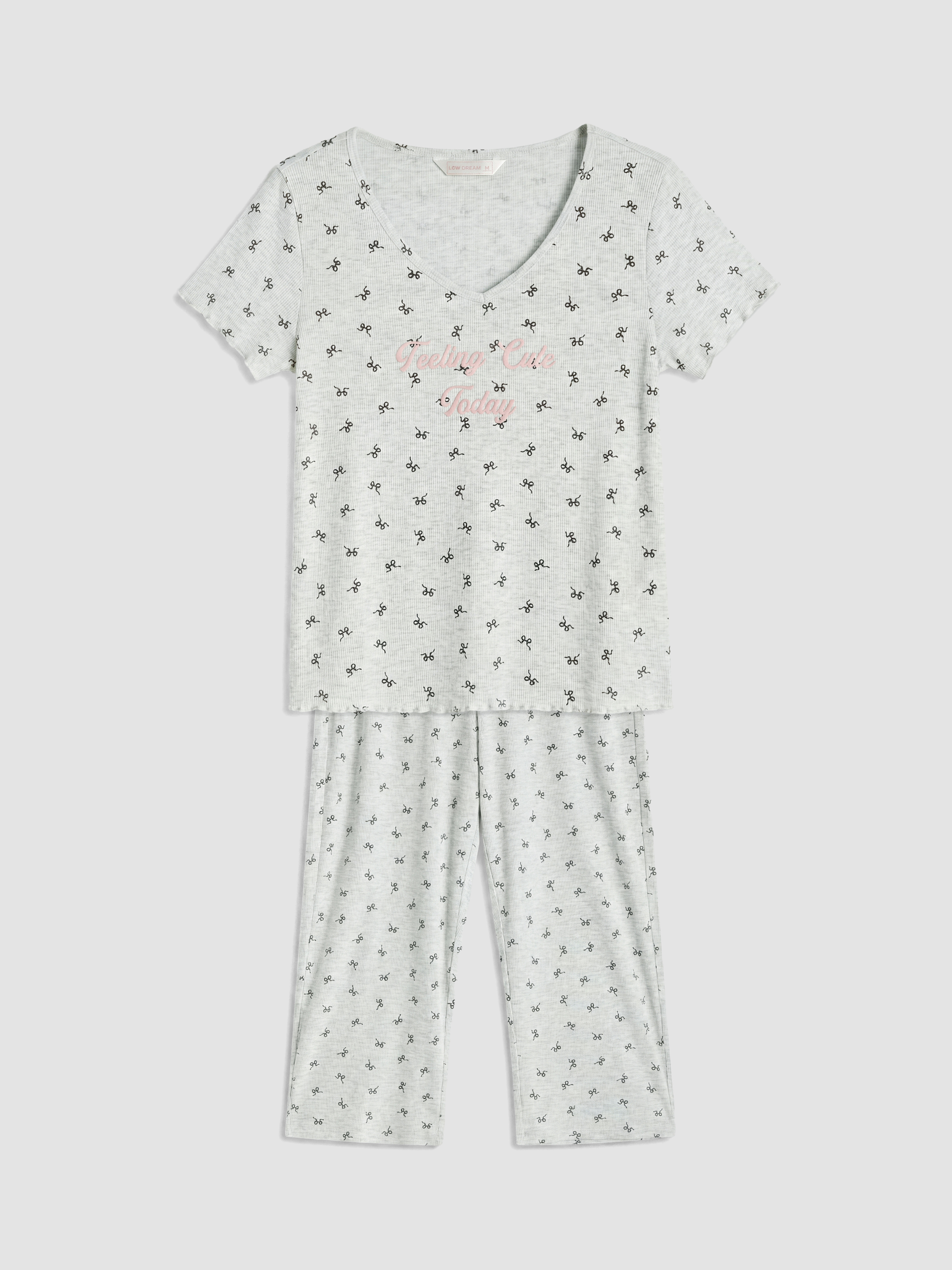 LCW DREAM V Yaka Fiyonk Baskılı Kadın Kaprili Pijama Takımı
