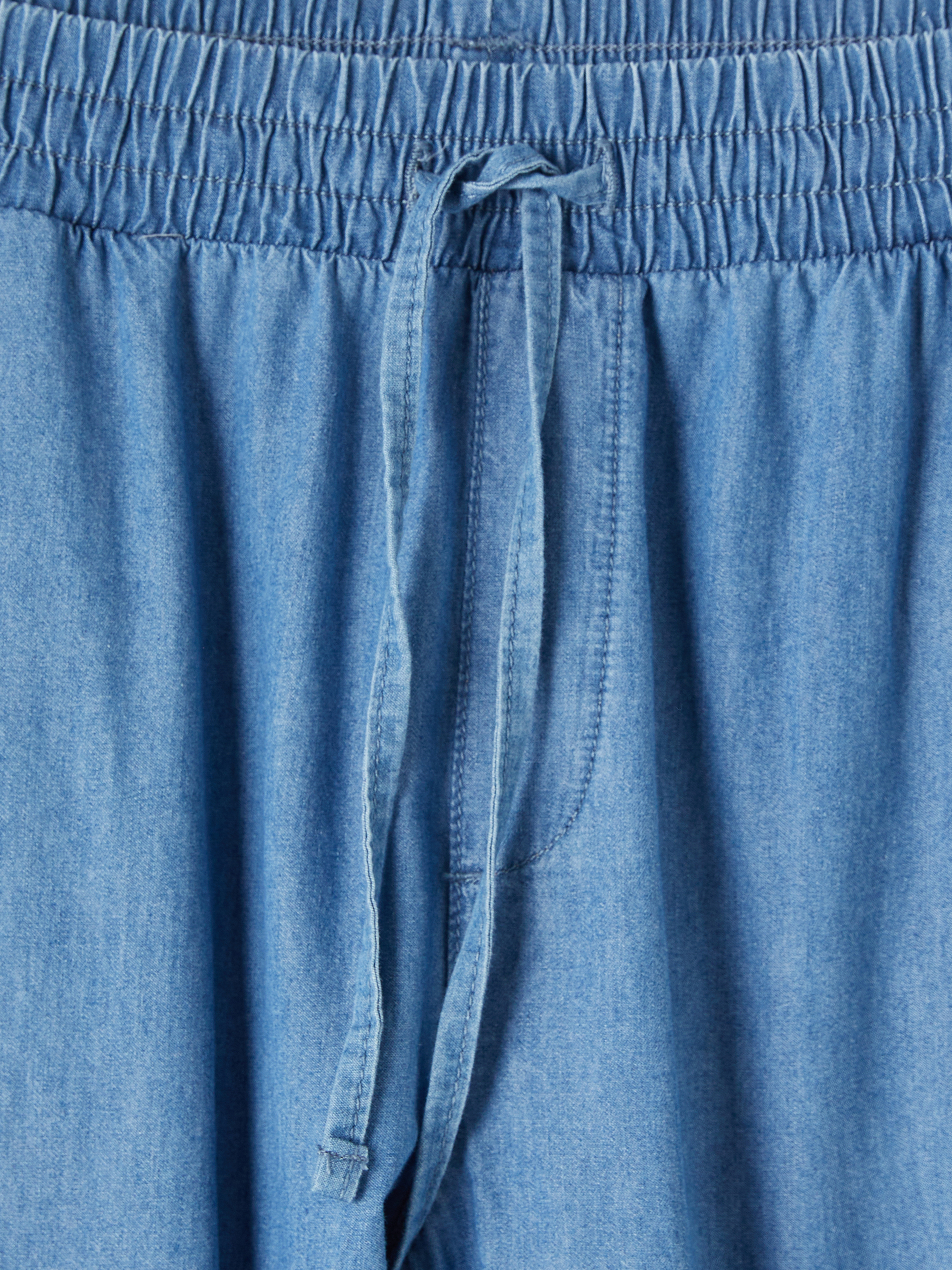 LCWAIKIKI Classic Beli Lastikli Mom Fit Kadın Jean Pantolon görsel 6