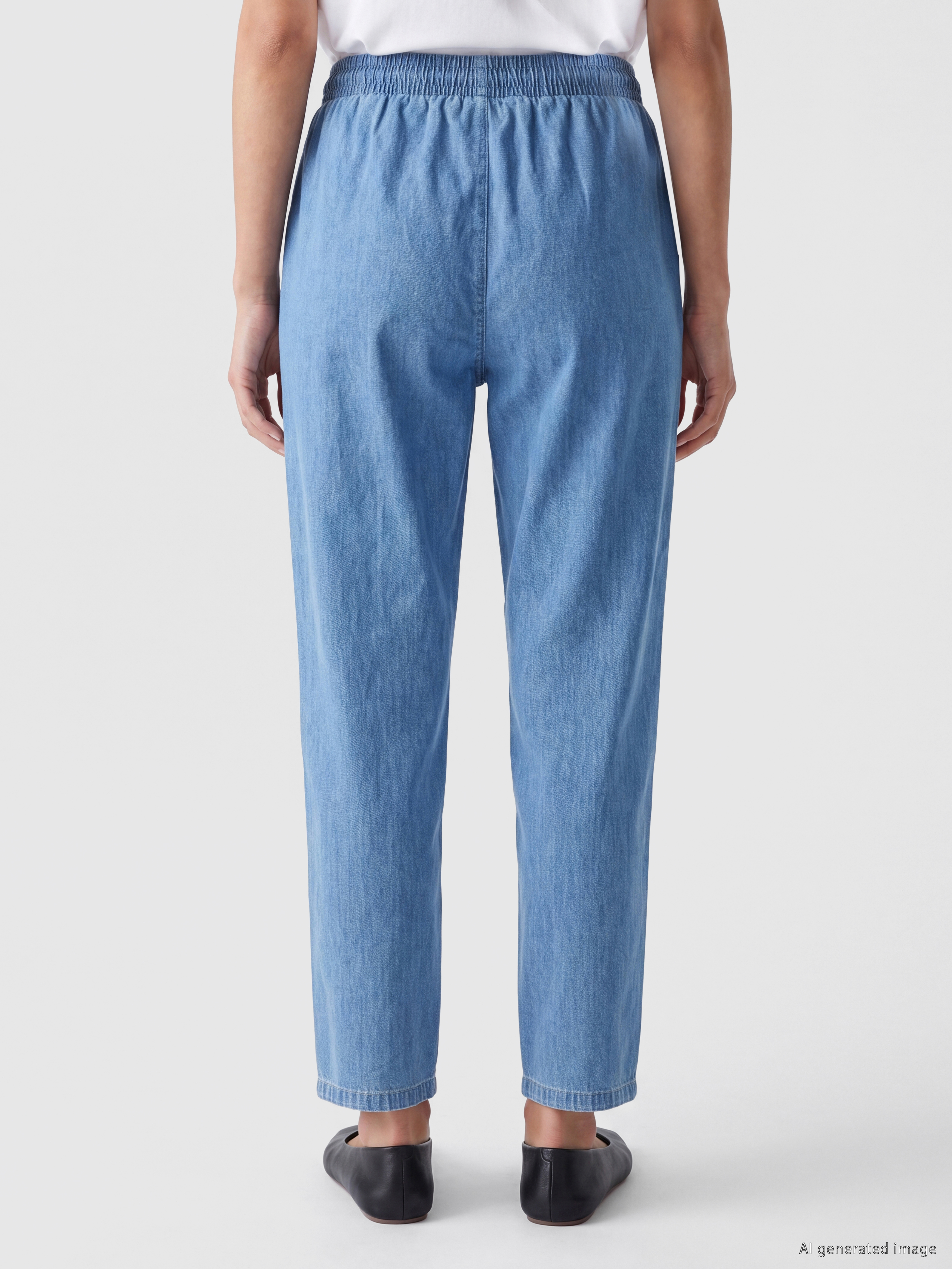 LCWAIKIKI Classic Beli Lastikli Mom Fit Kadın Jean Pantolon görsel 4