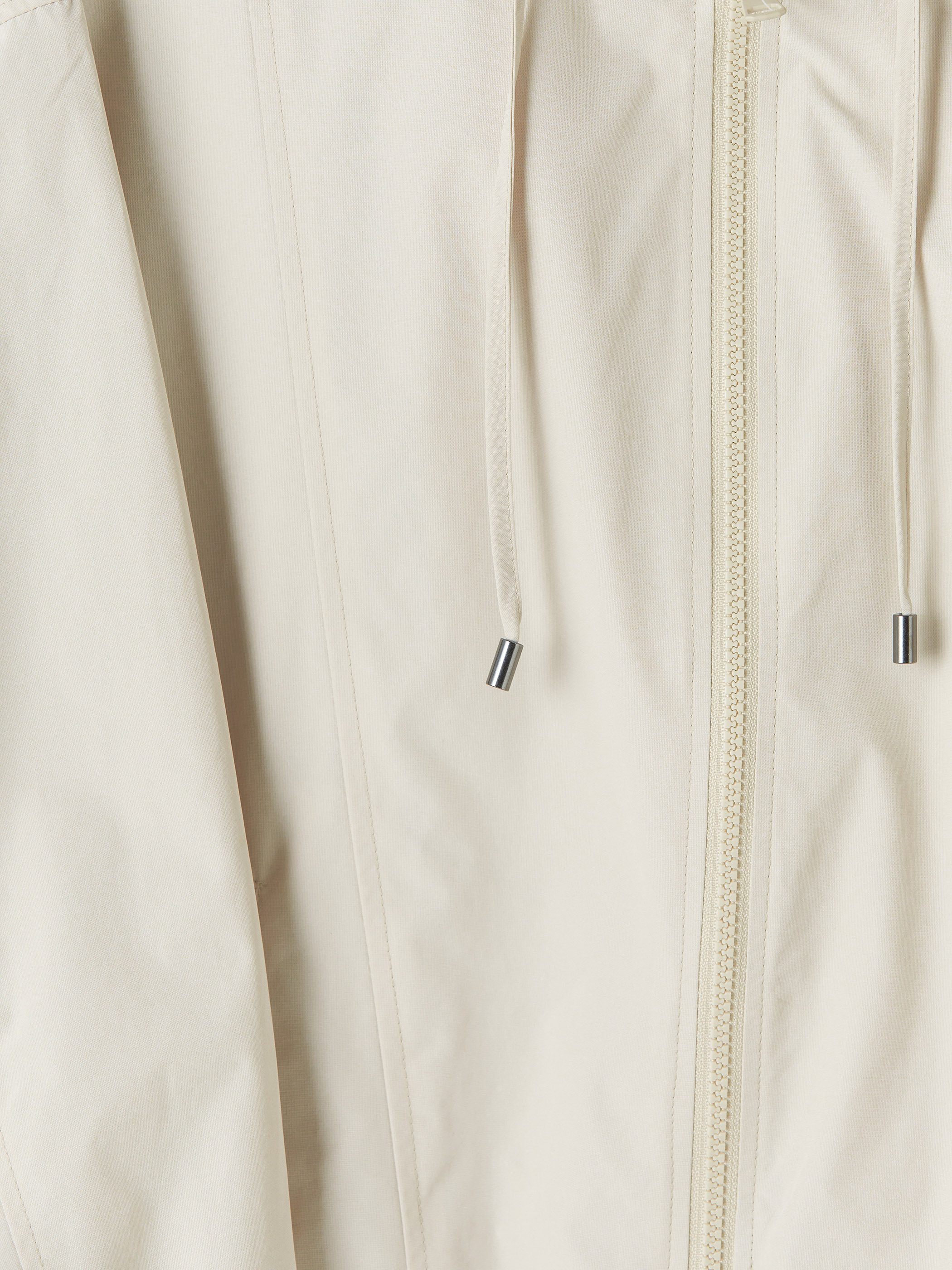 LCW Comfort Kapüşonlu Oversize Kadın Yağmurluk görsel 8