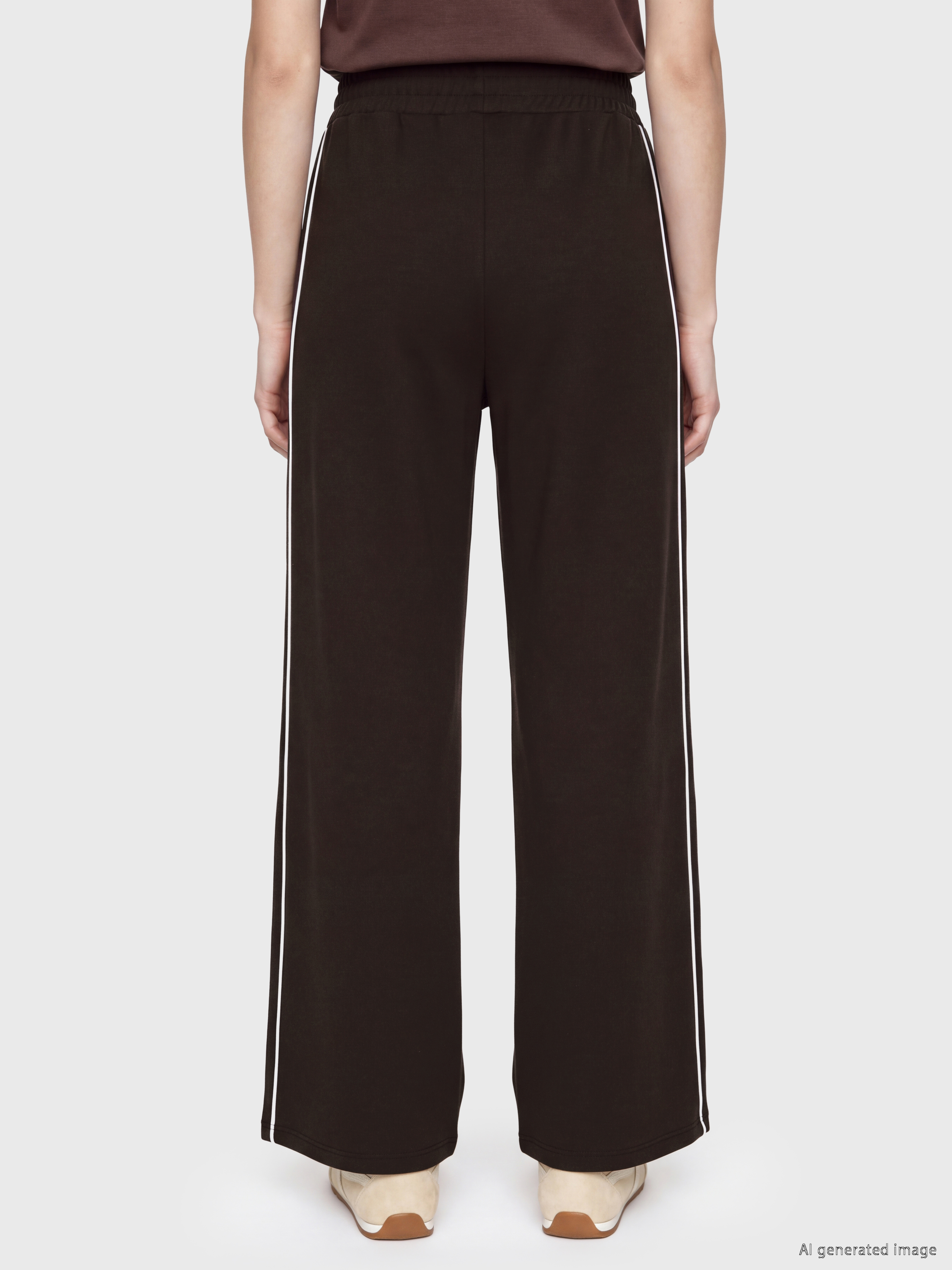 LCW Modest Şerit Detaylı Soft Touch Kadın Eşofman Altı görsel 4