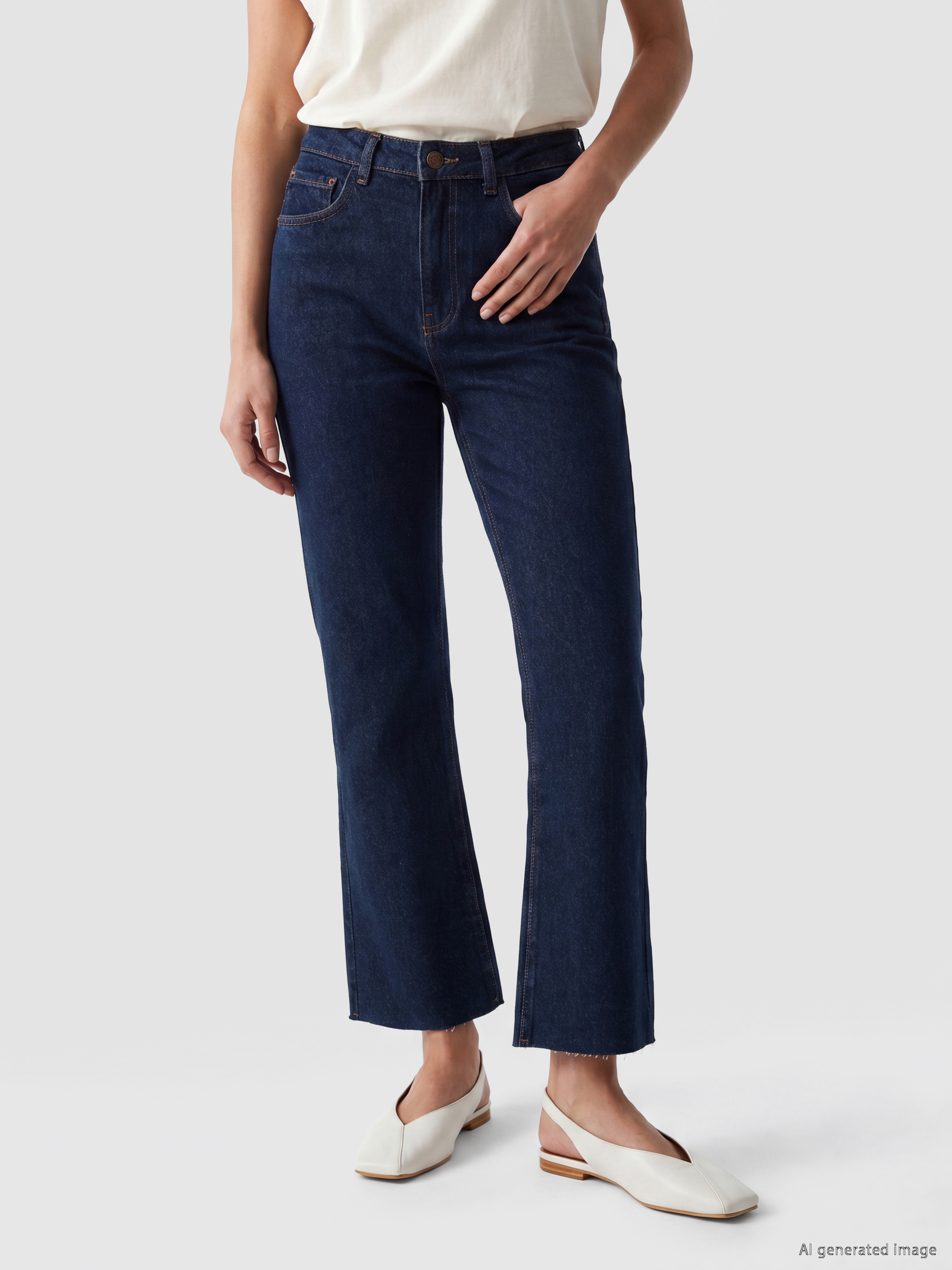LCW Jeans Crop Flare Kadın Jean Pantolon görsel 2